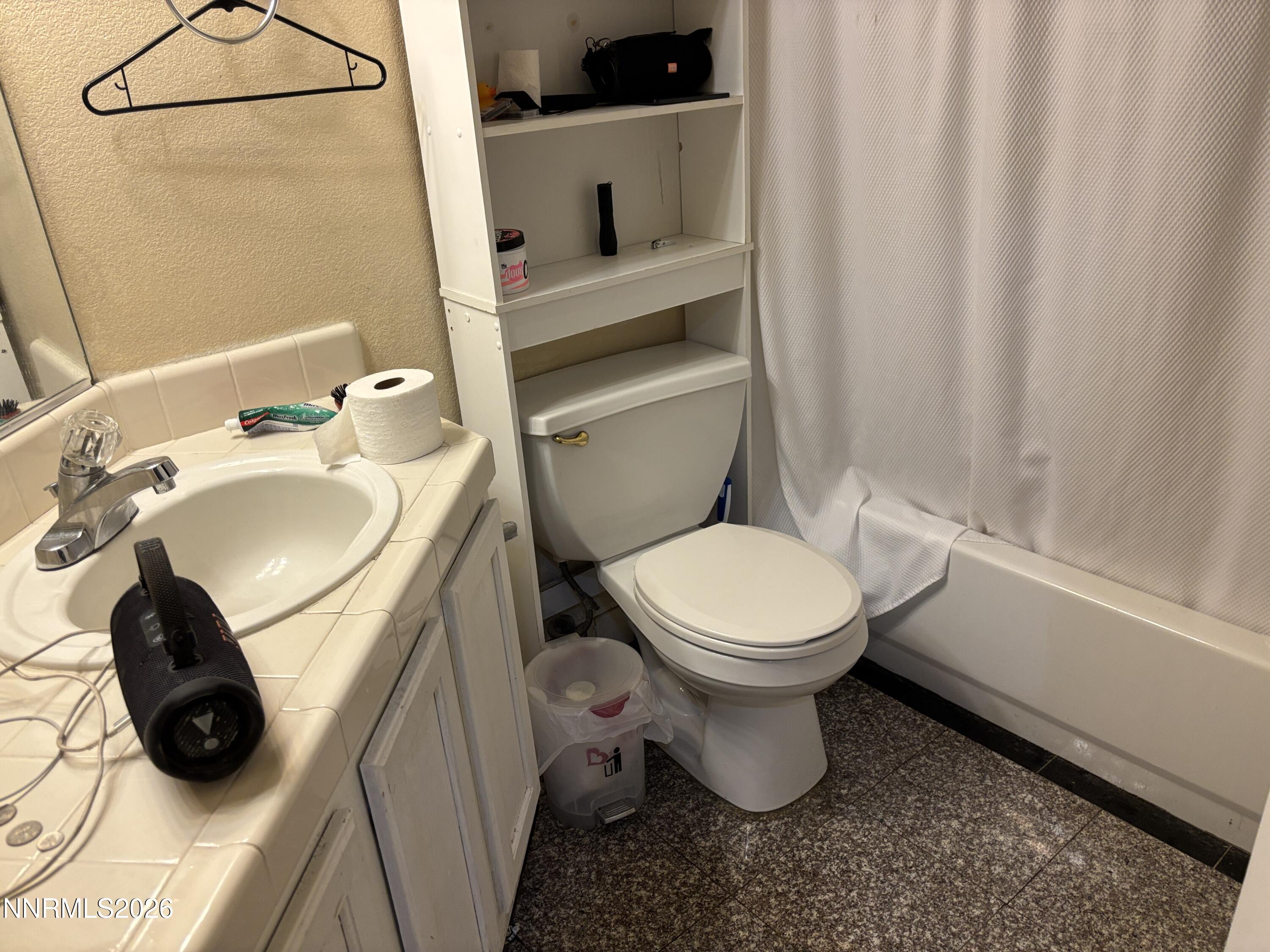 2060 S Mackenzie Circle Property Photo 5