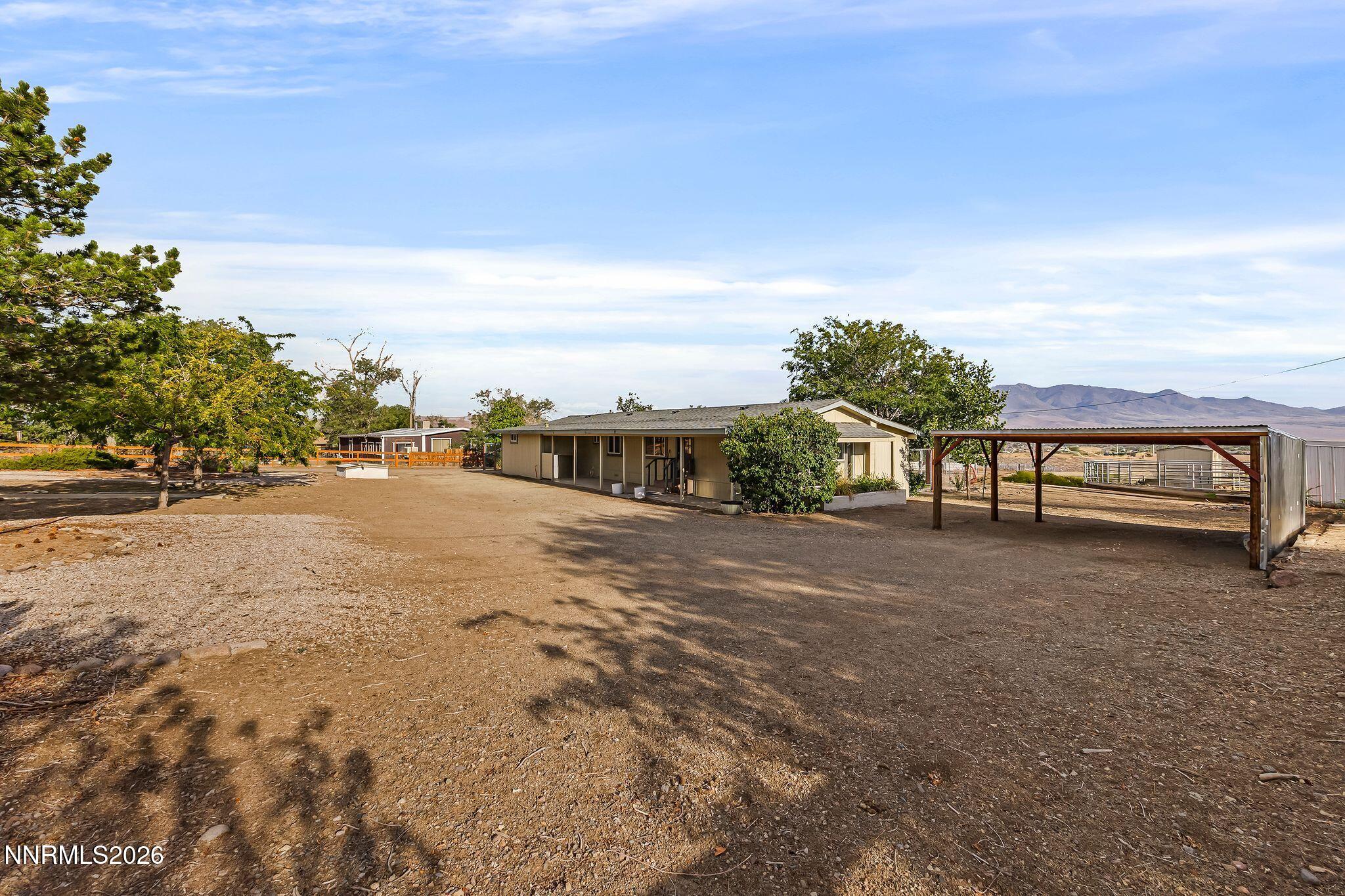 240 Wagon Wheel Way Property Photo 3