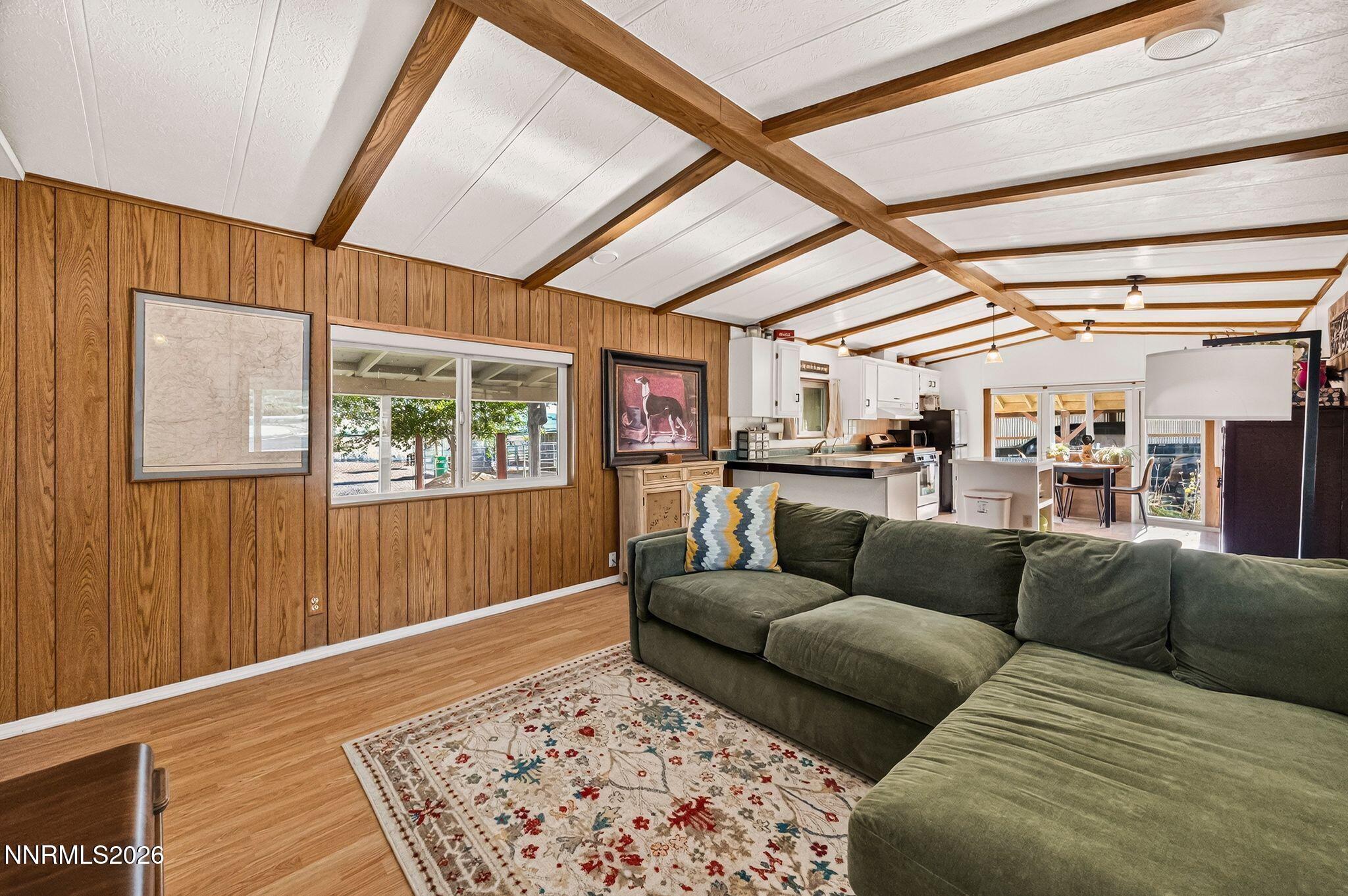 240 Wagon Wheel Way Property Photo 6