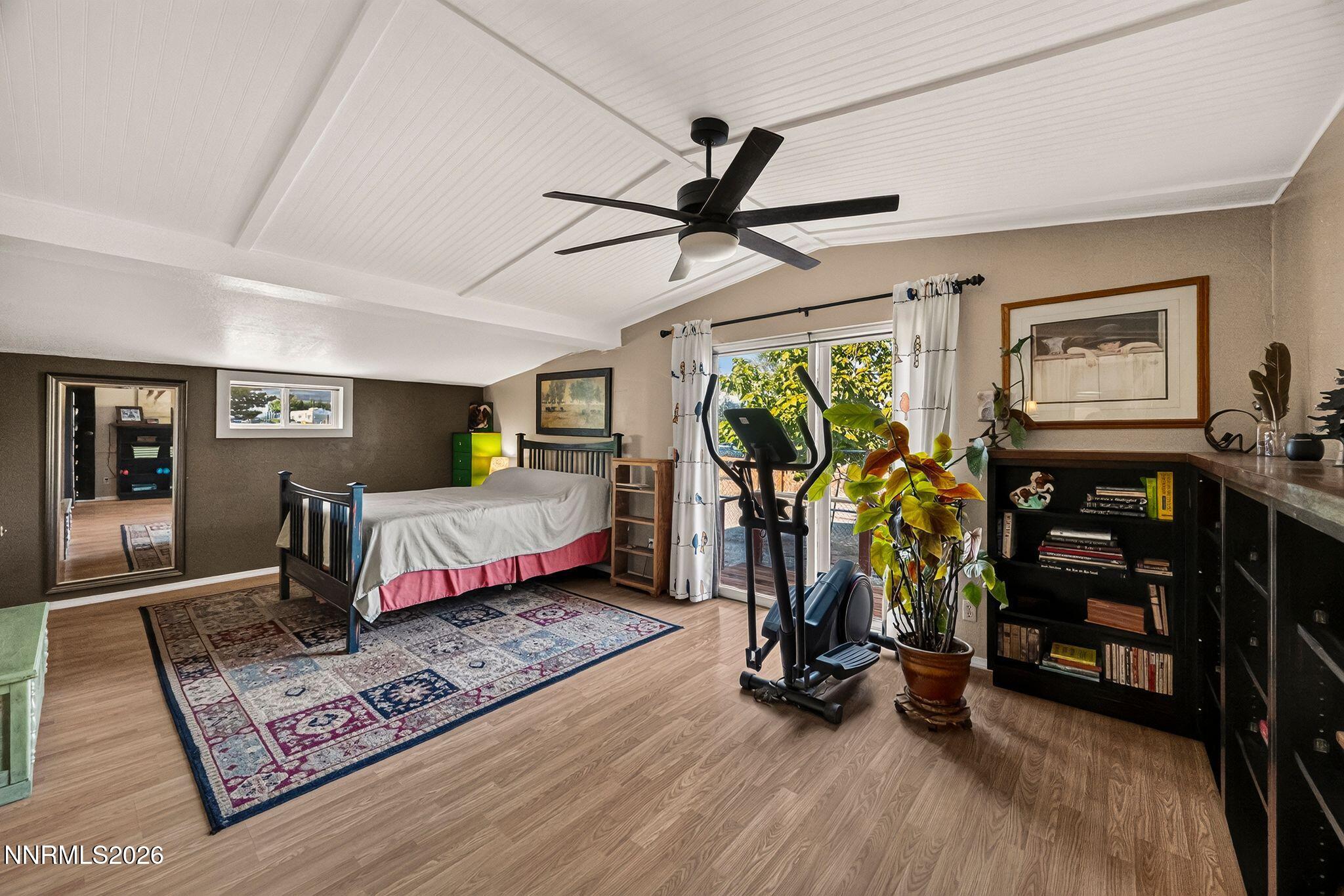 240 Wagon Wheel Way Property Photo 11