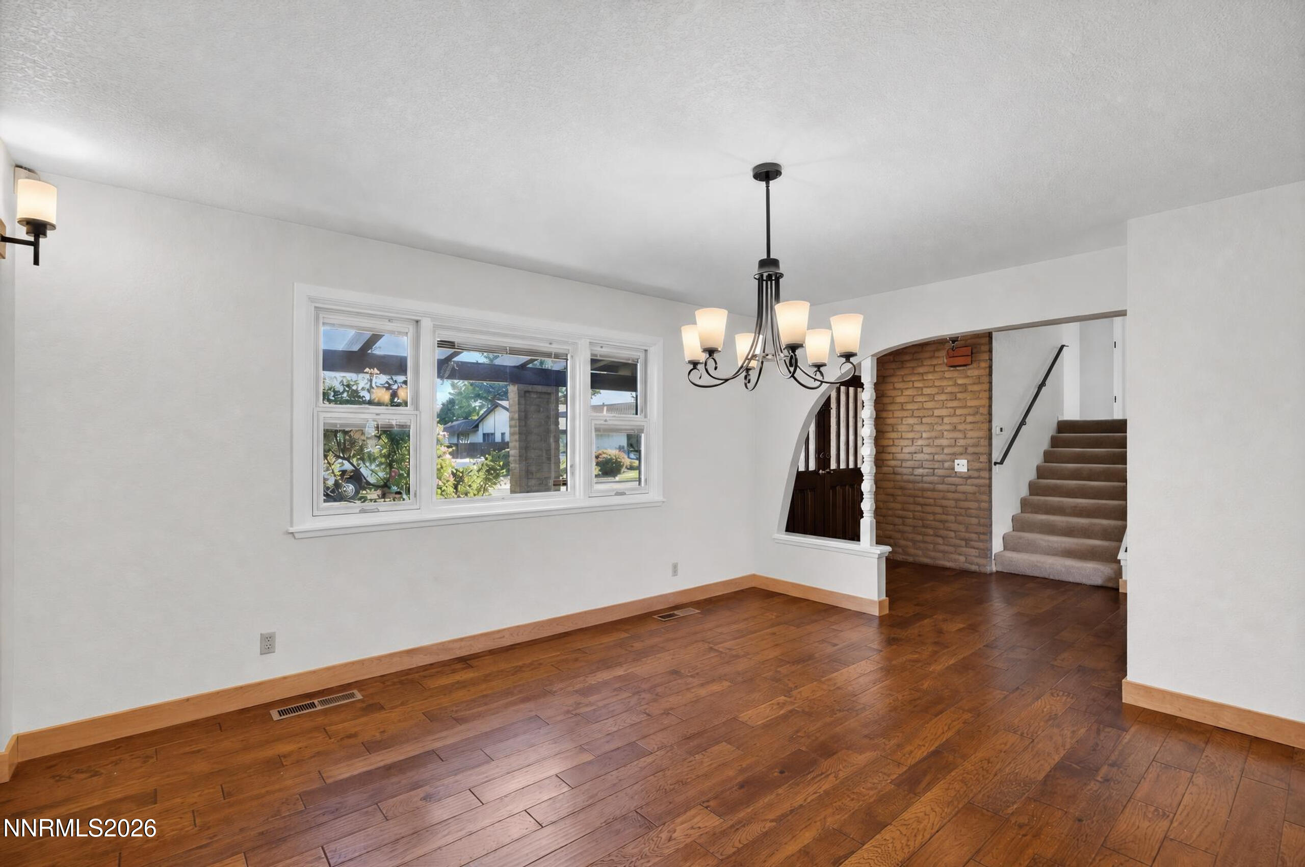 1586 Wildrose Drive Property Photo 8