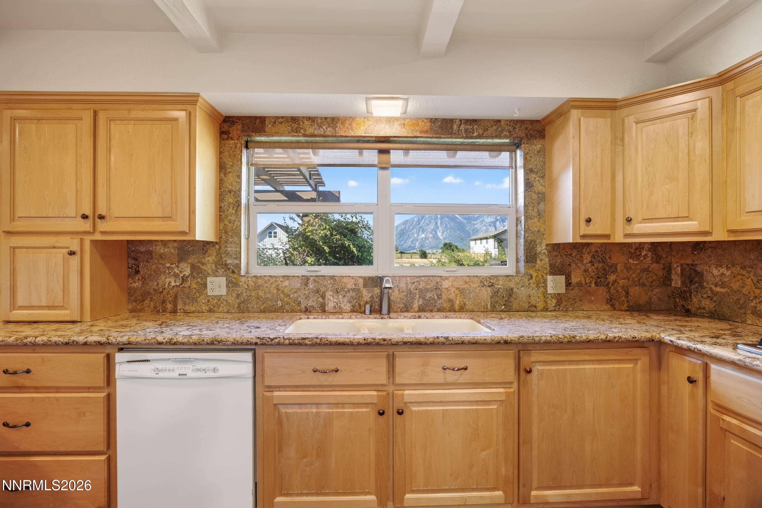 1586 Wildrose Drive Property Photo 13