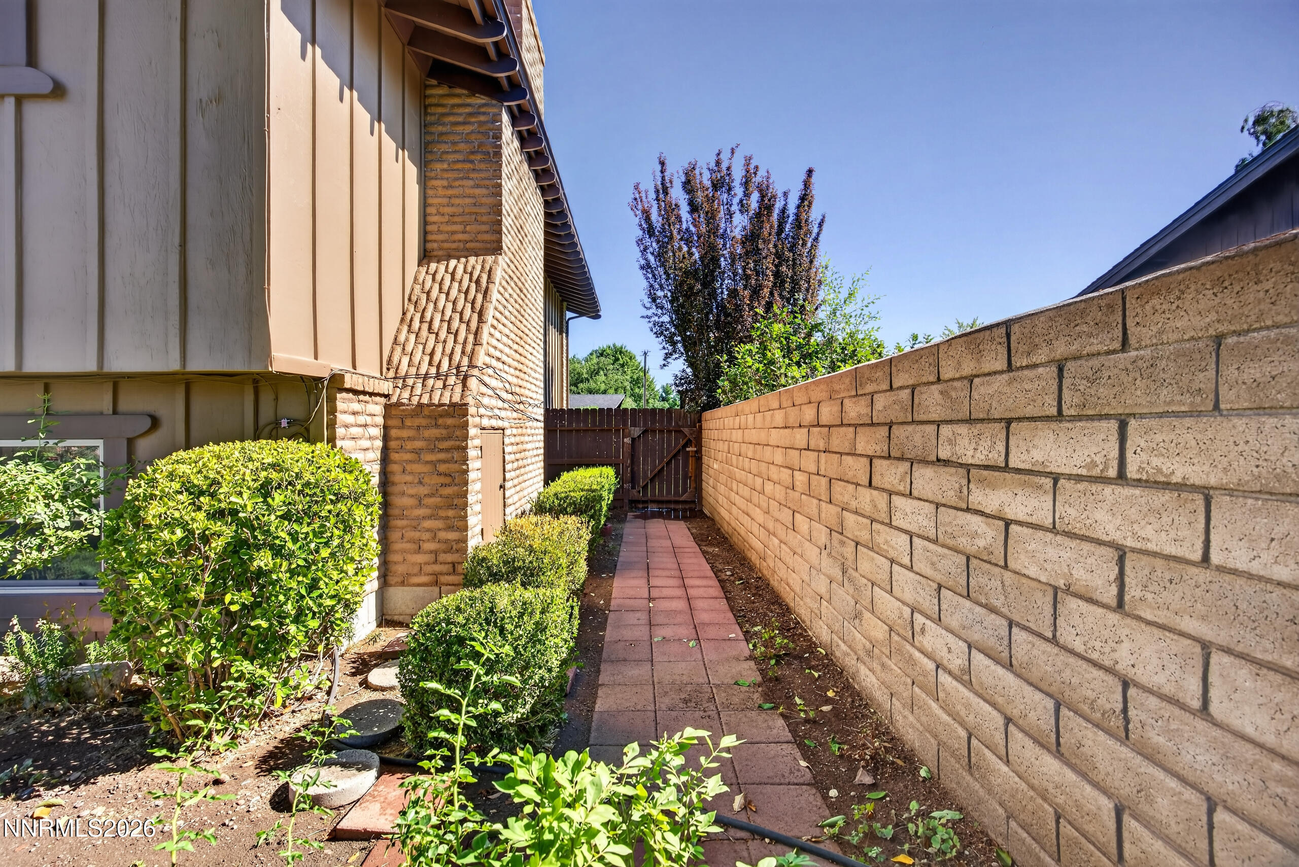 1586 Wildrose Drive Property Photo 40