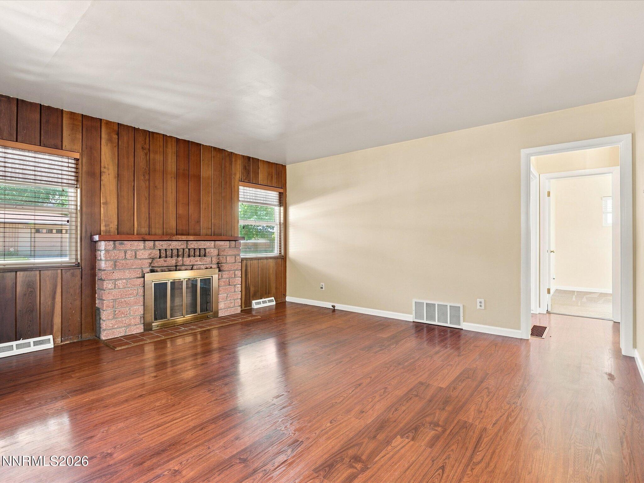 611 Martin Street Property Photo 7