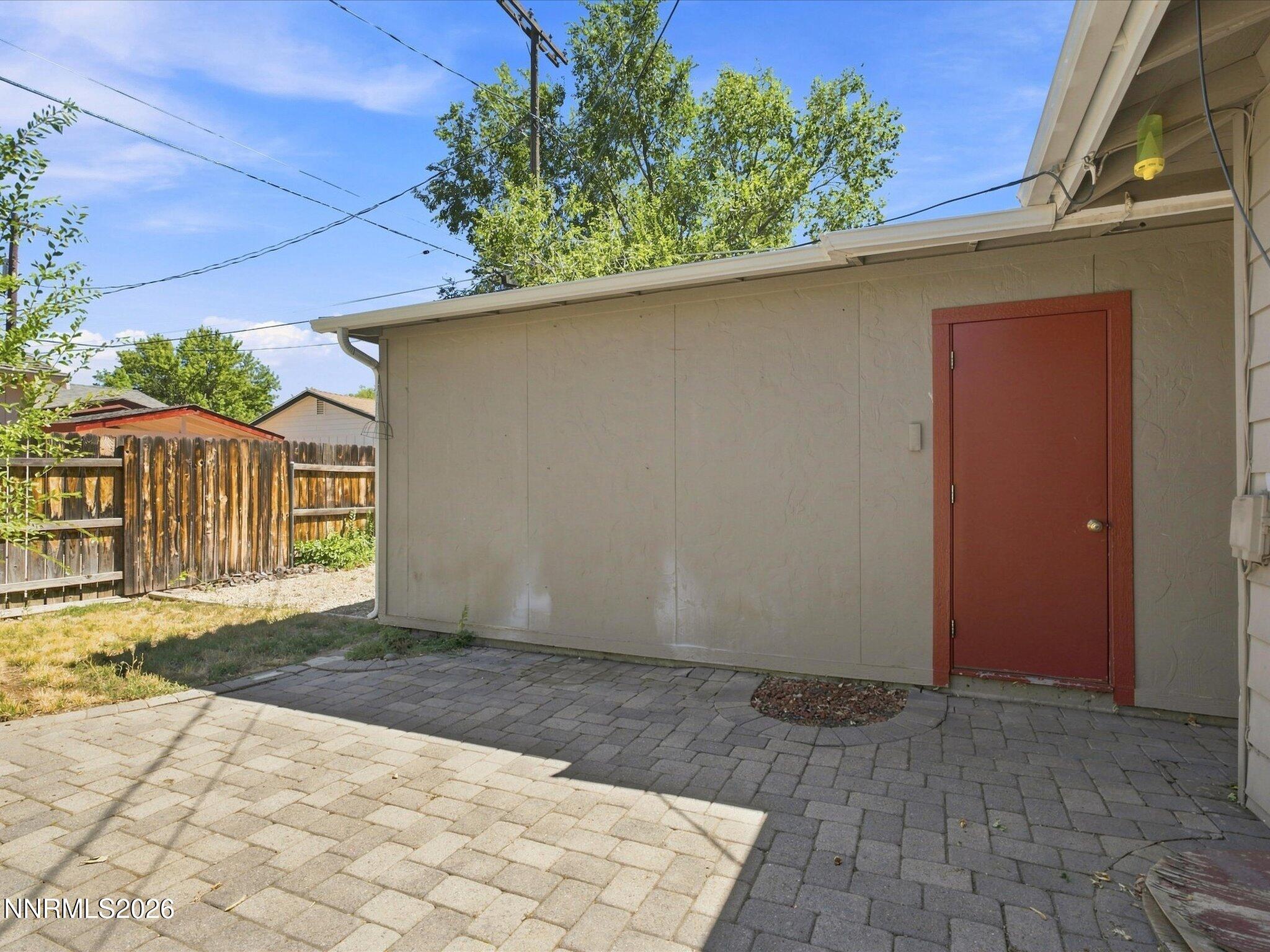611 Martin Street Property Photo 23