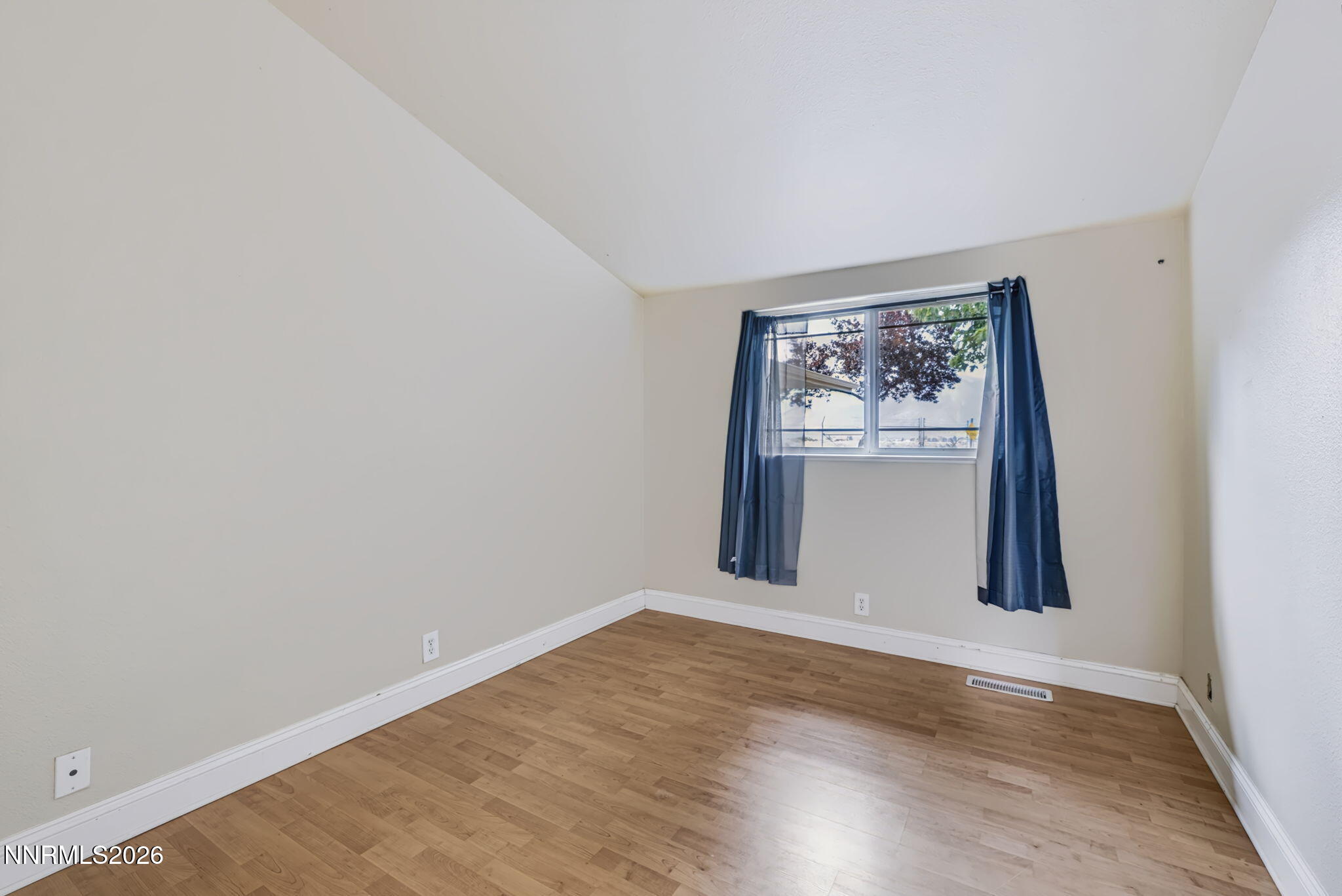1274 Kingston Way Property Photo 22