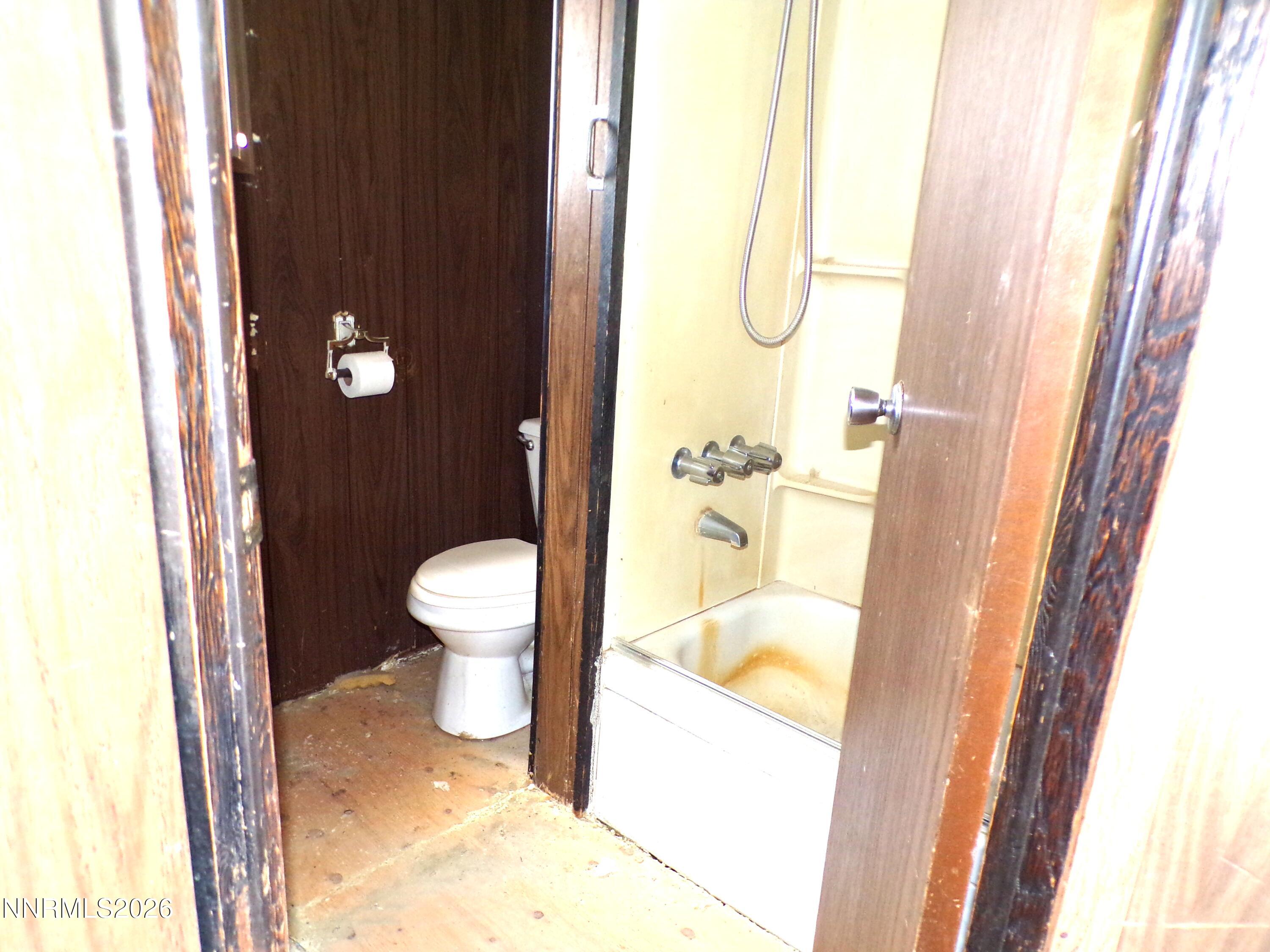 3003 Indian Lakes Road Property Photo 6