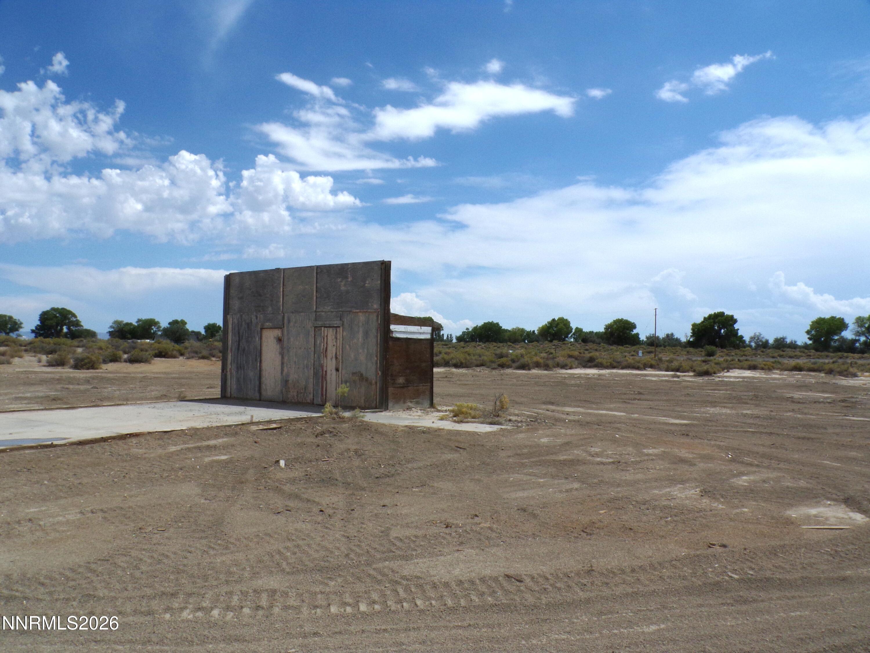 3003 Indian Lakes Road Property Photo 18
