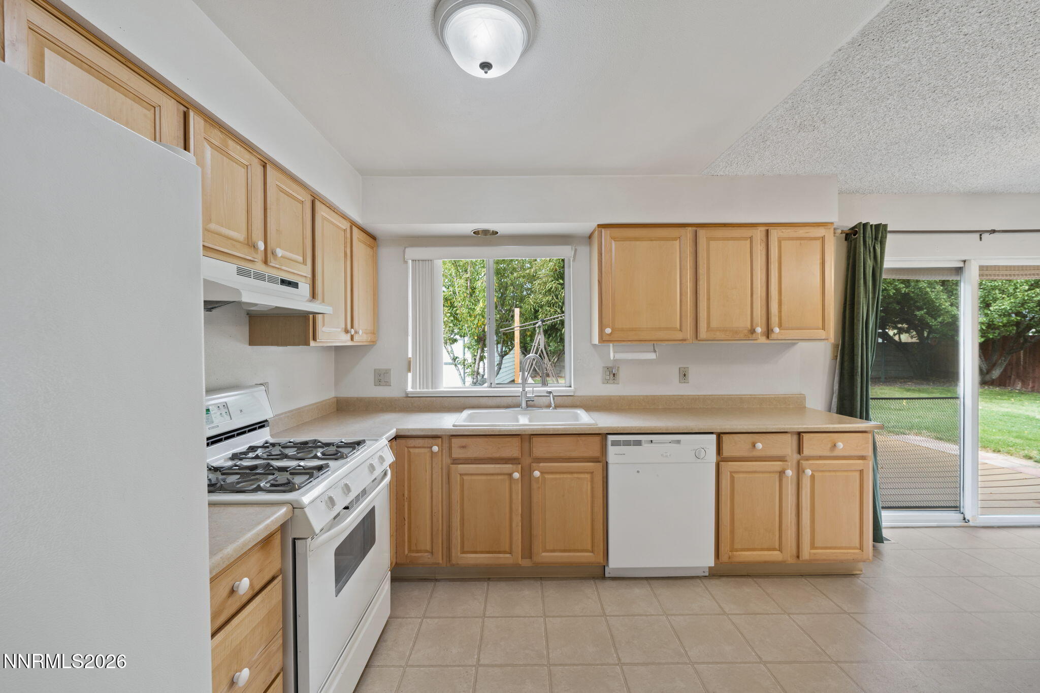 1920 June Circle Property Photo 14