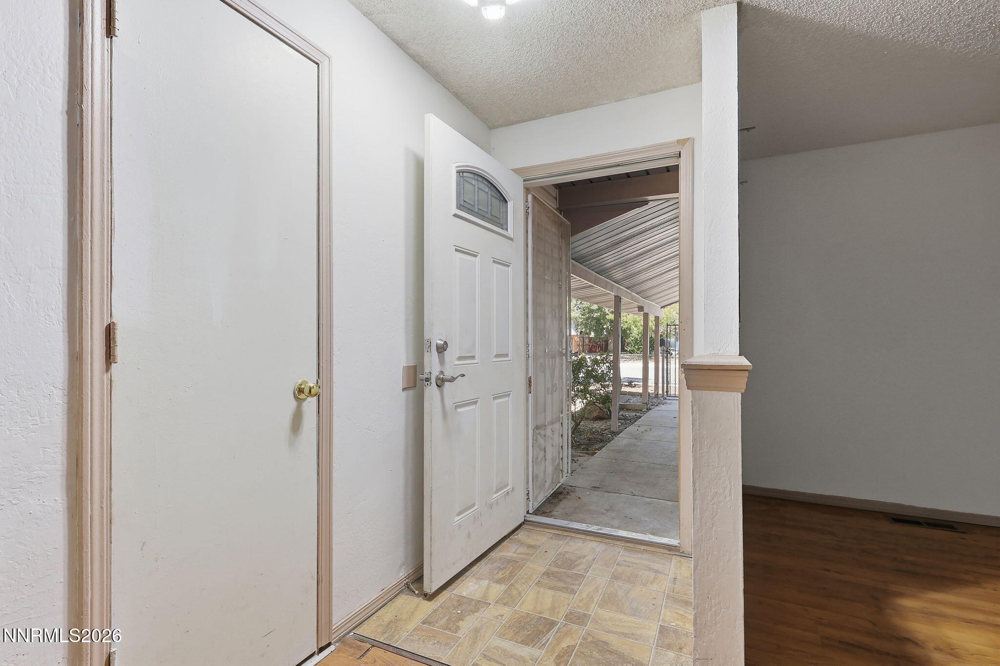 937 Camino Real Drive Property Photo 4