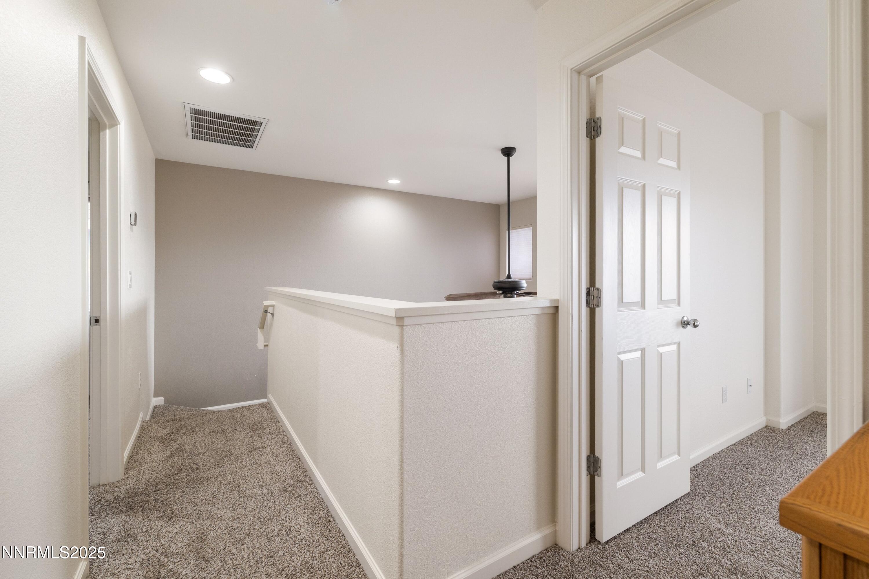 9294 Lone Wolf Circle Property Photo 12