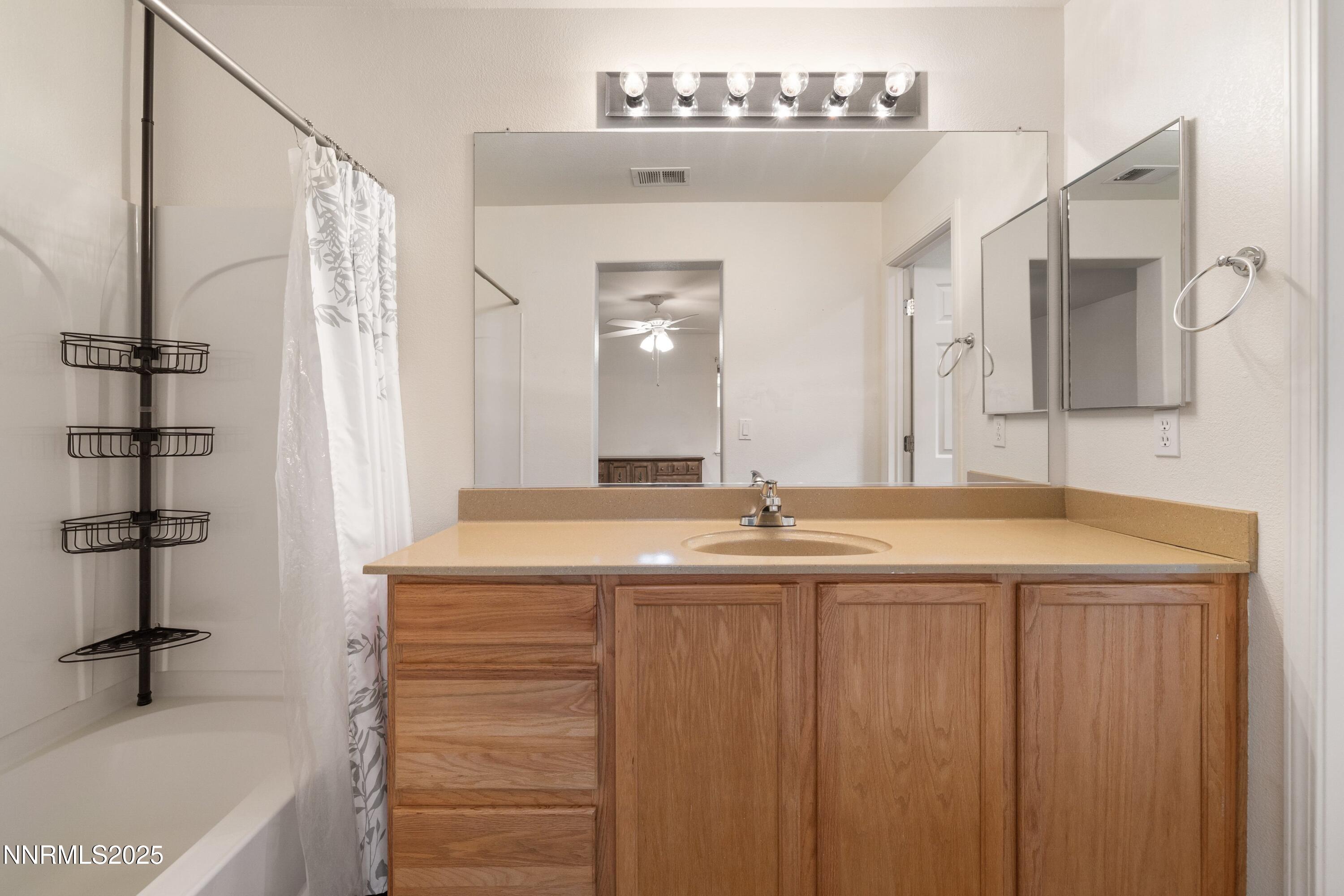 9294 Lone Wolf Circle Property Photo 19