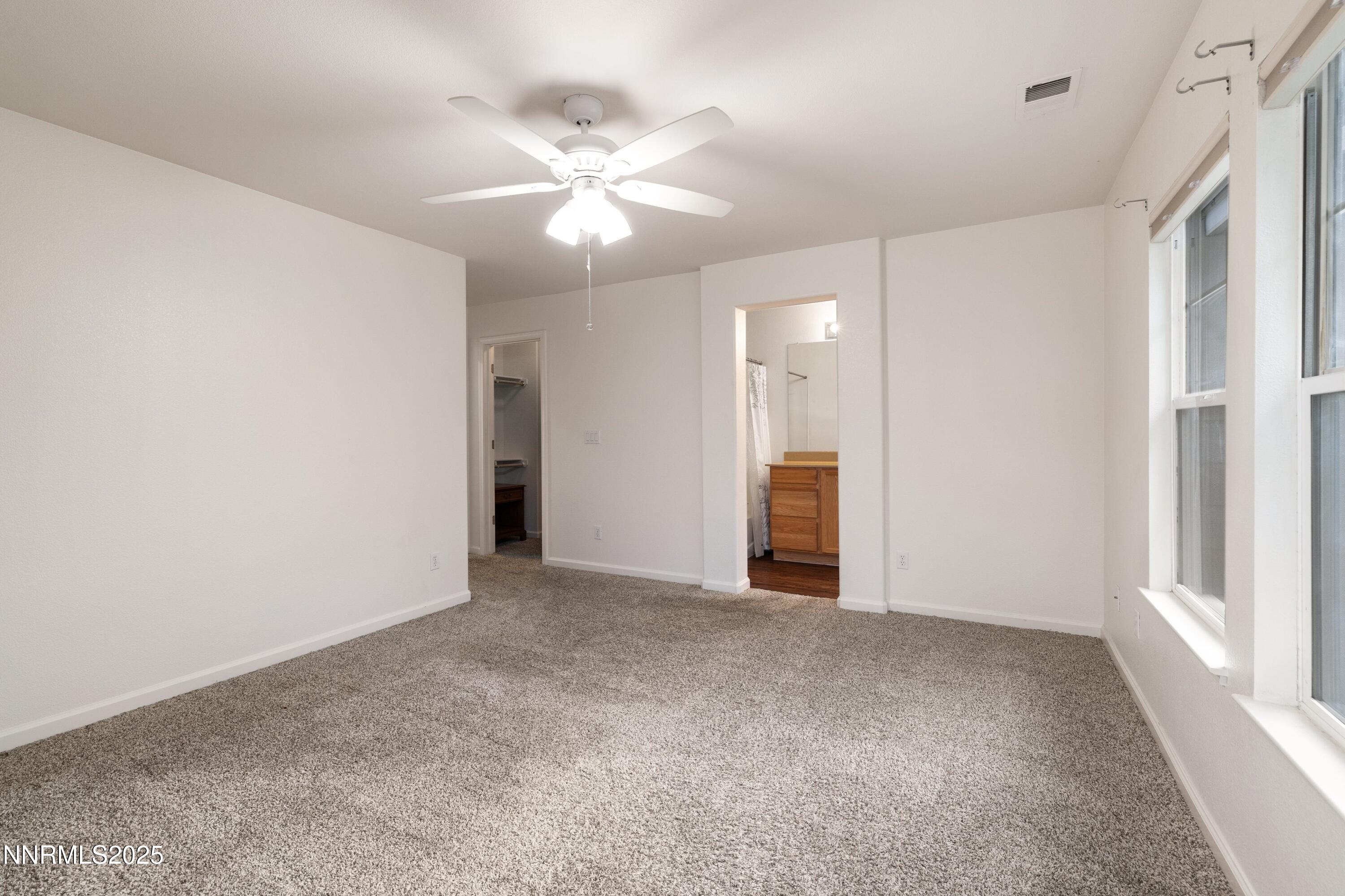 9294 Lone Wolf Circle Property Photo 20