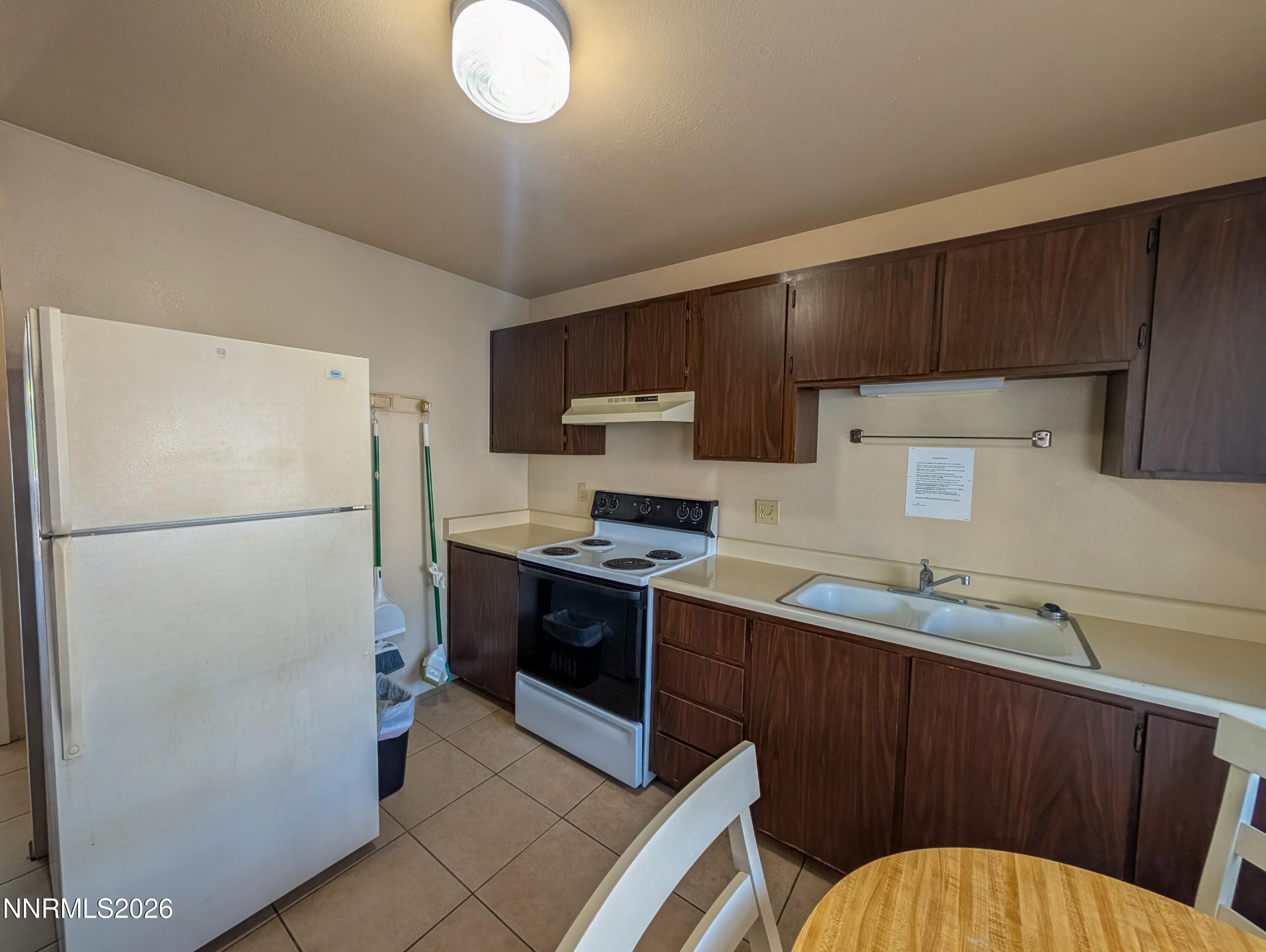 2060 W College Parkway Property Photo 6