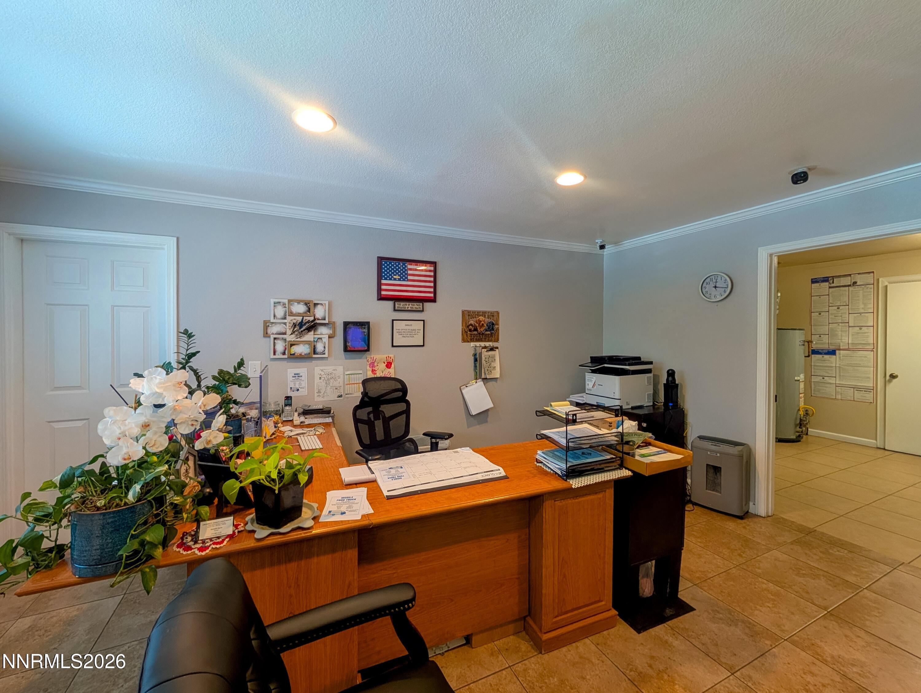 2060 W College Parkway Property Photo 7