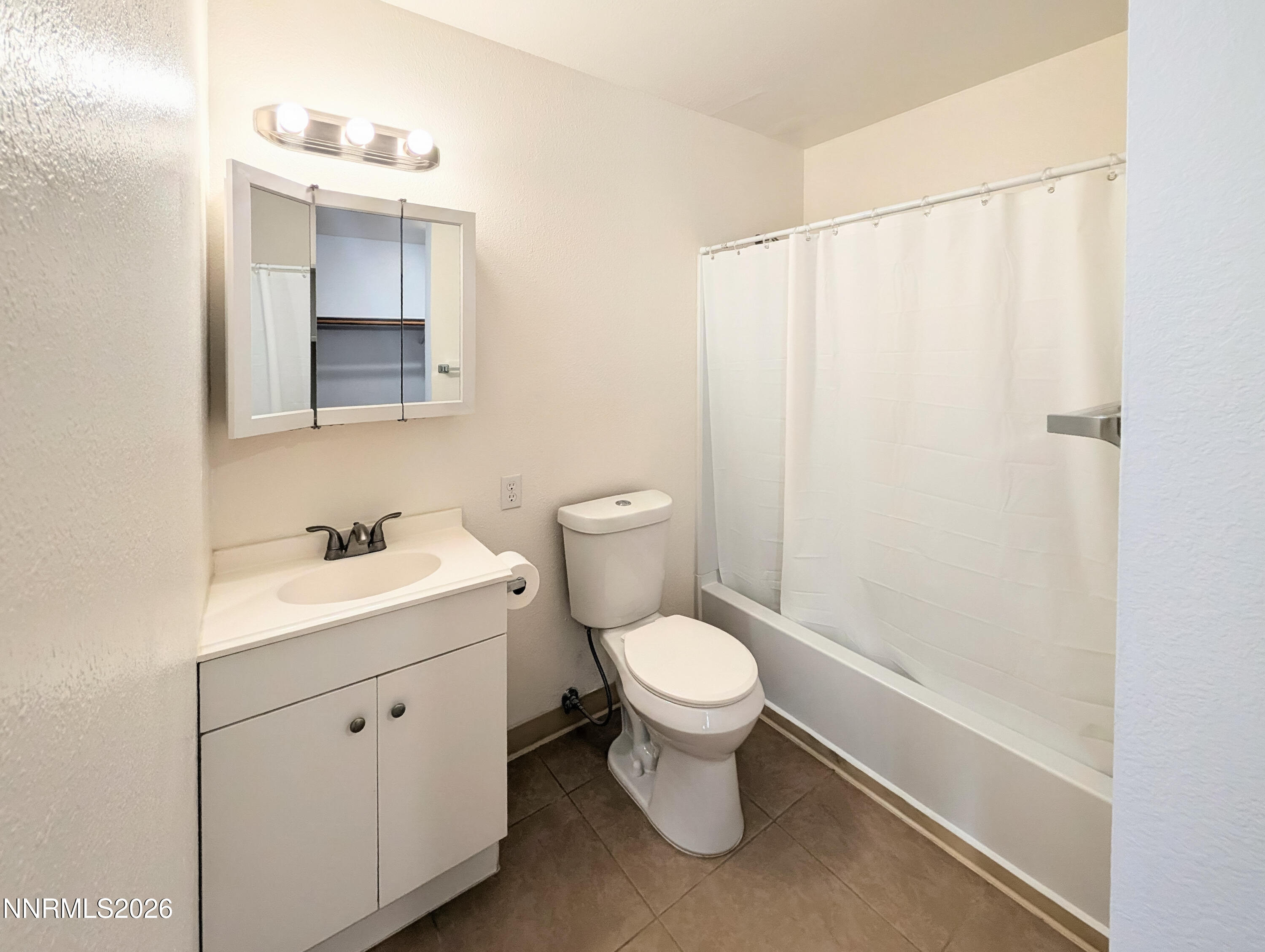 2060 W College Parkway Property Photo 13