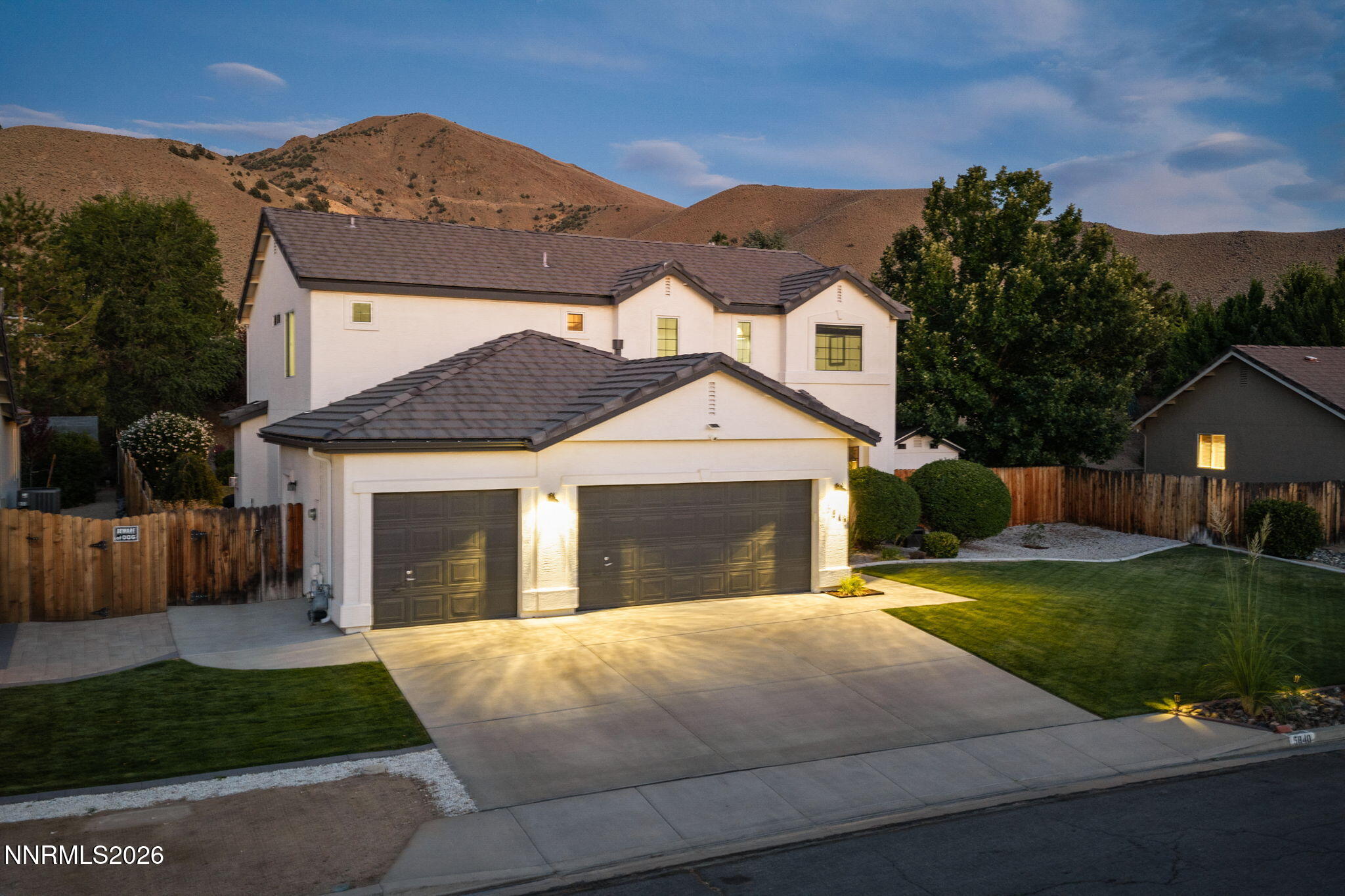 5840 E Hidden Valley Drive Property Photo 3