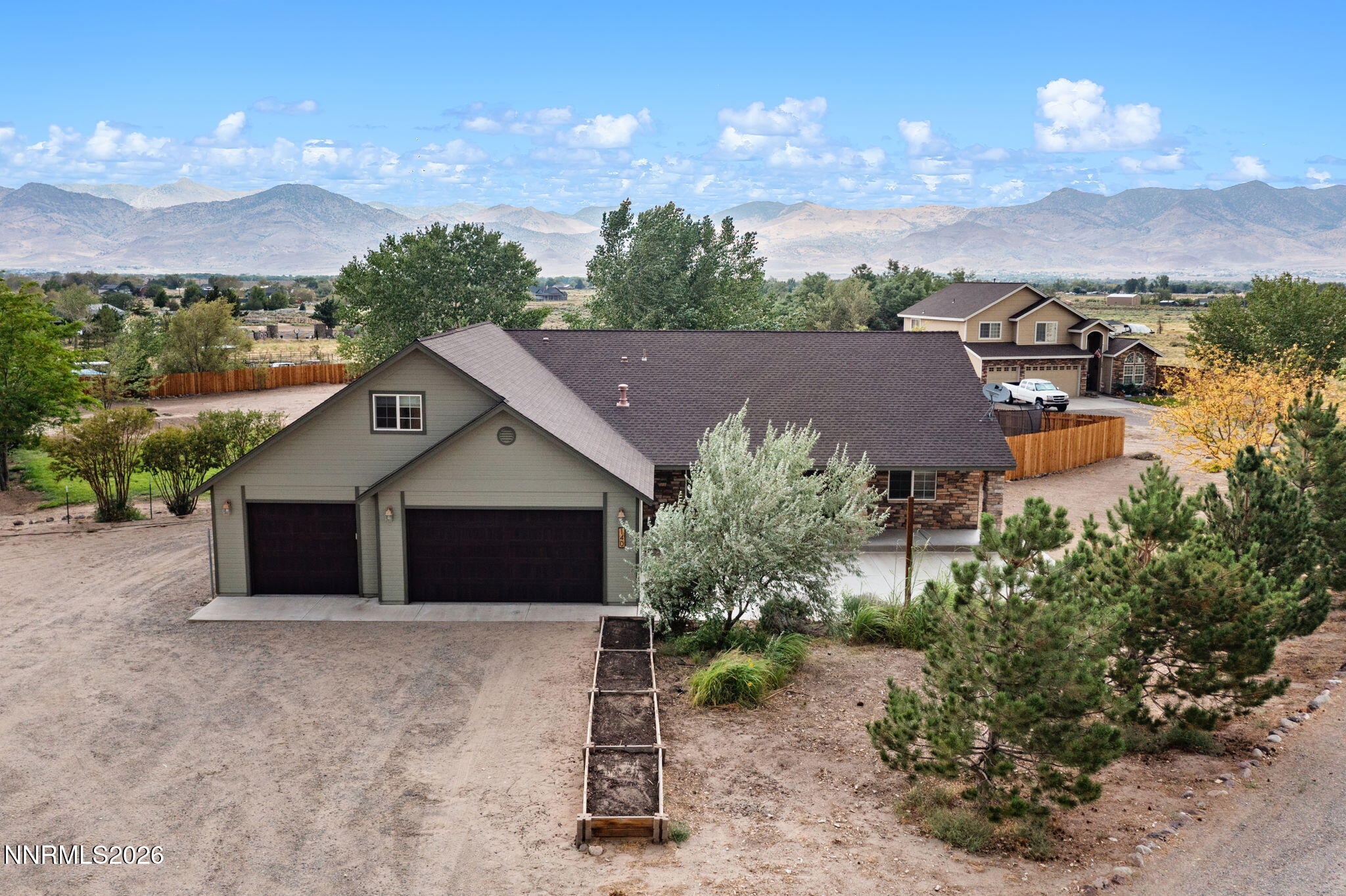 140 Brantingham Court Property Photo 4