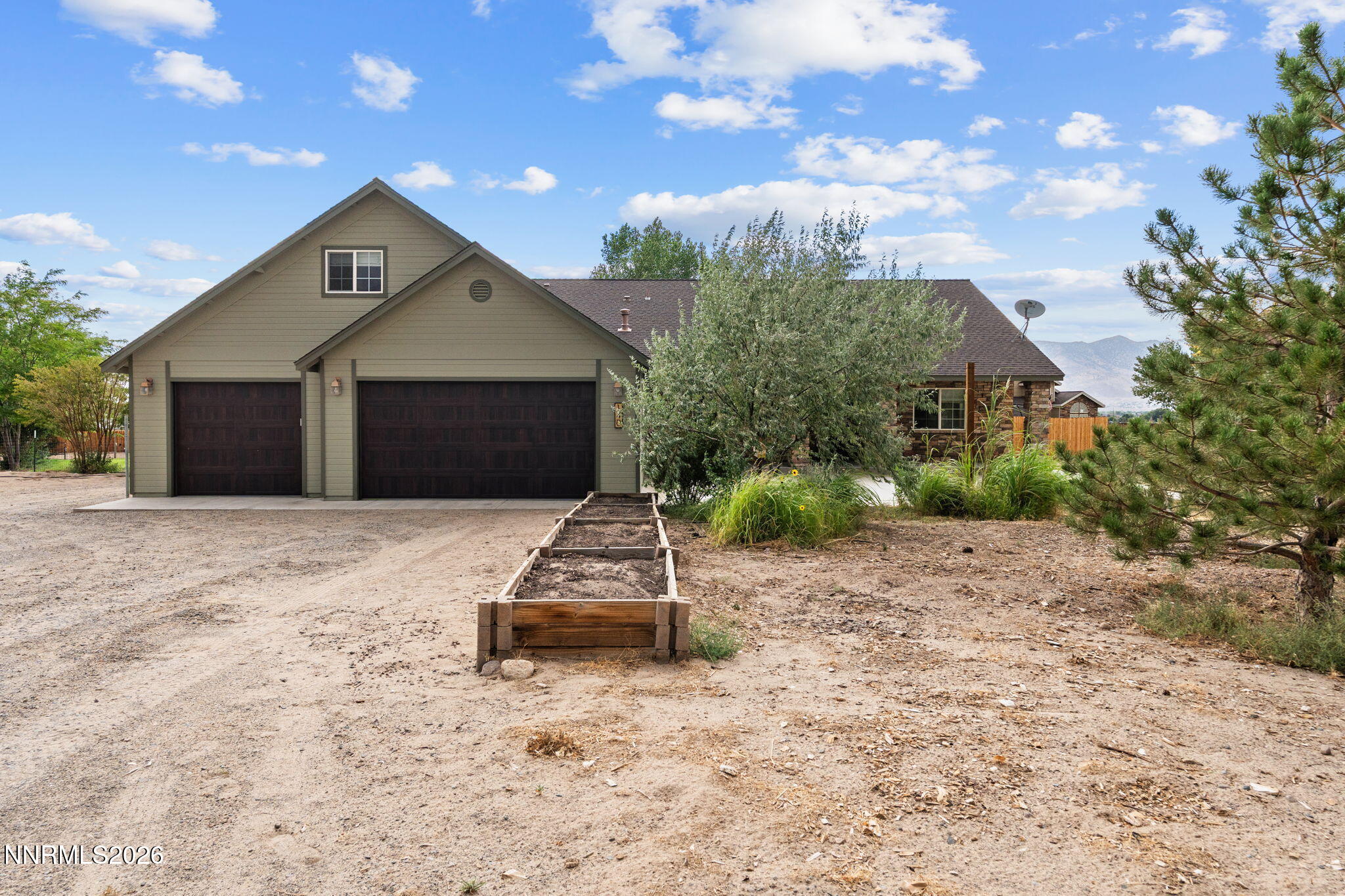 140 Brantingham Court Property Photo 5