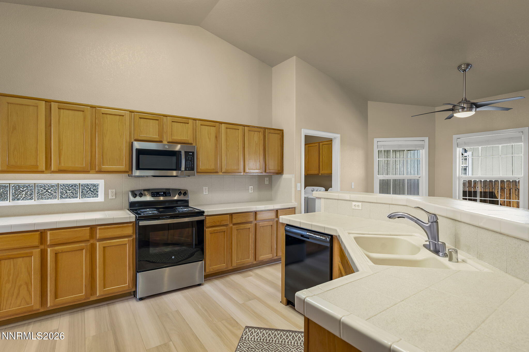 4018 Southpointe Drive Property Photo 15