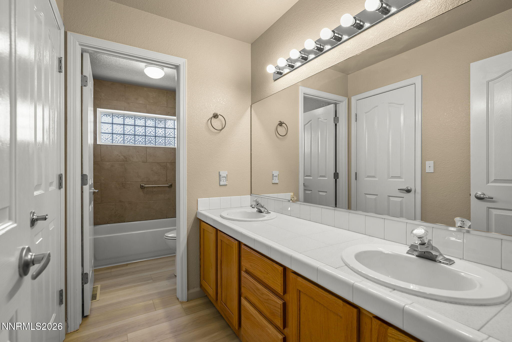 4018 Southpointe Drive Property Photo 26