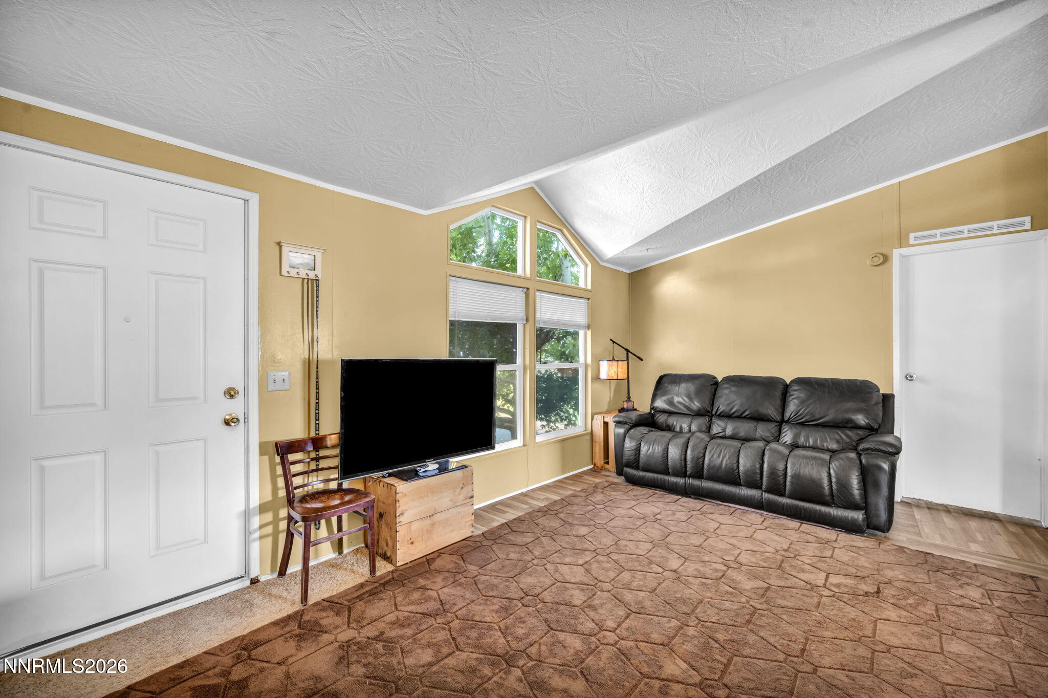 3820 Pershing Lane Property Photo 21