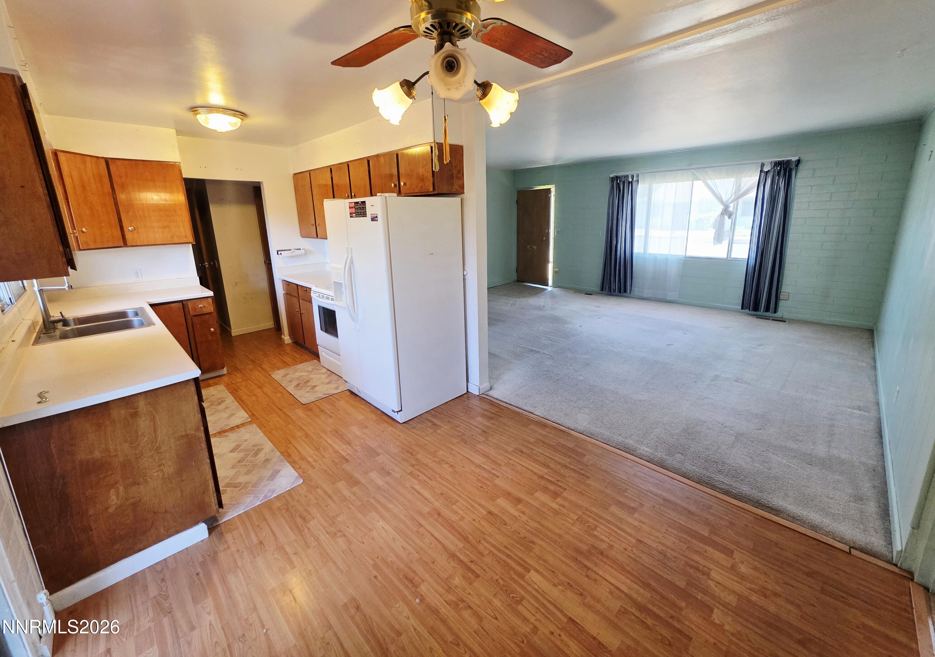 761 W A Street Property Photo 10