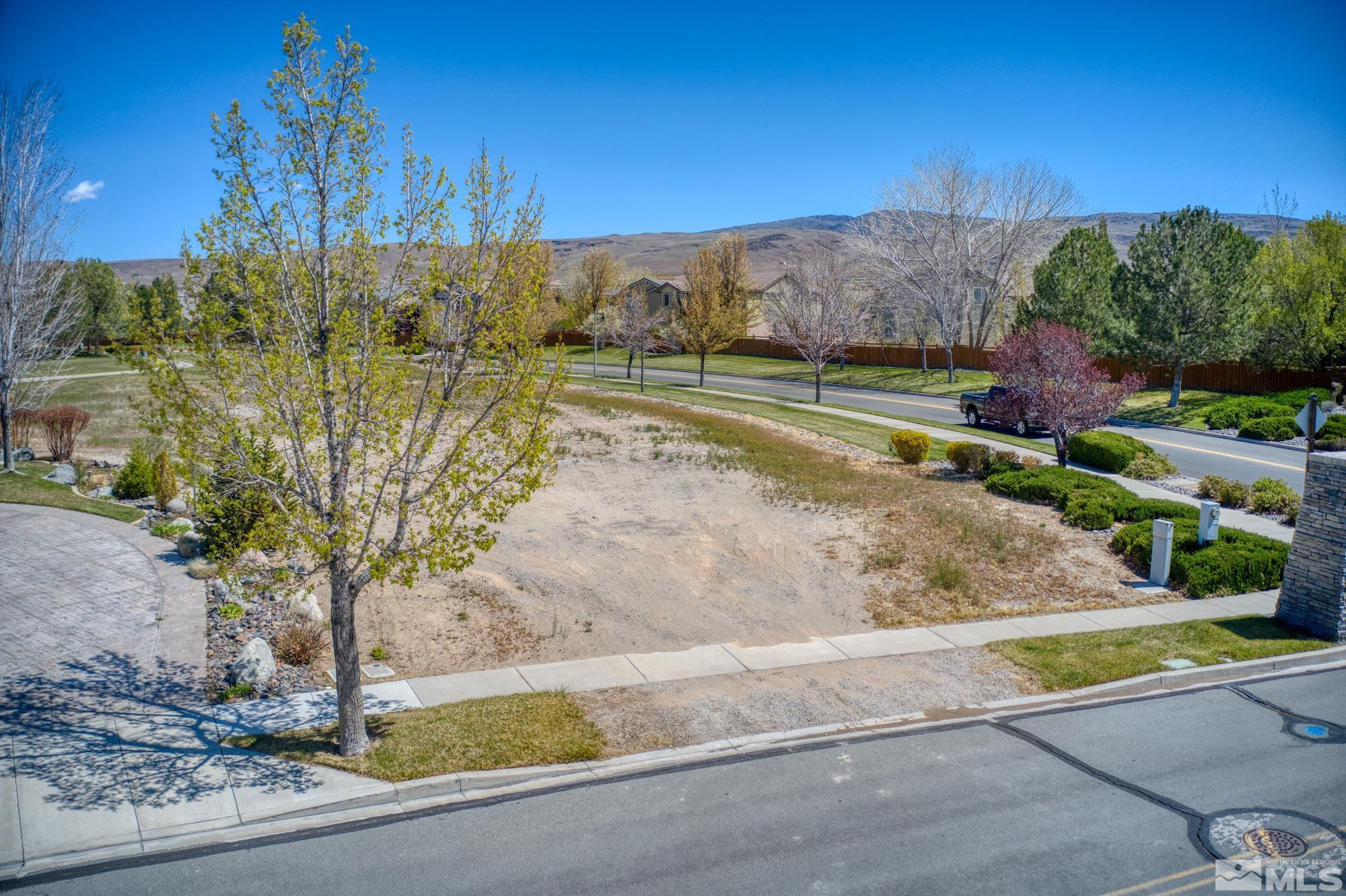 6893 Eagle Wing Circle Property Photo 2