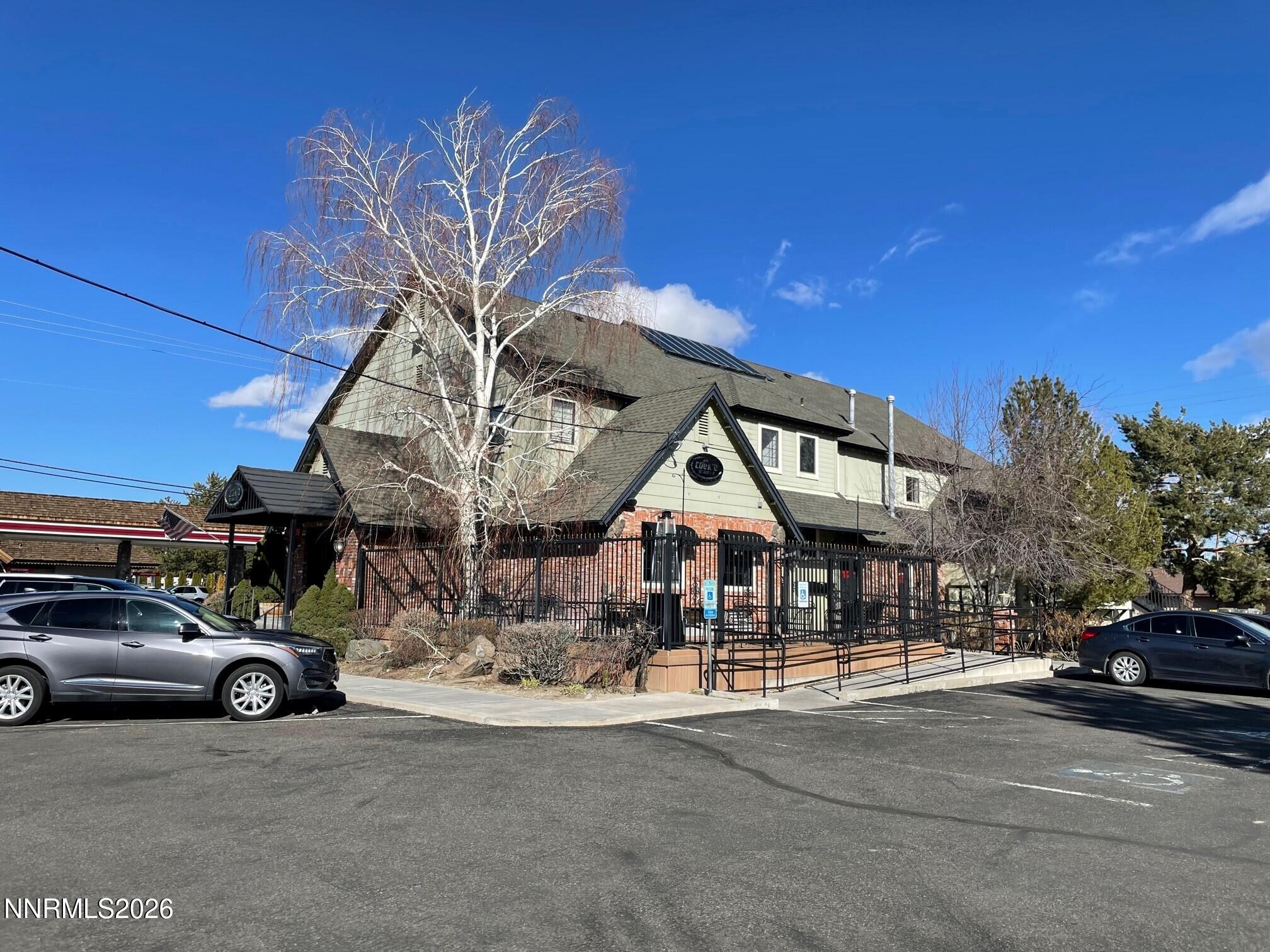 1644 N Highway 395 2d Property Photo 2
