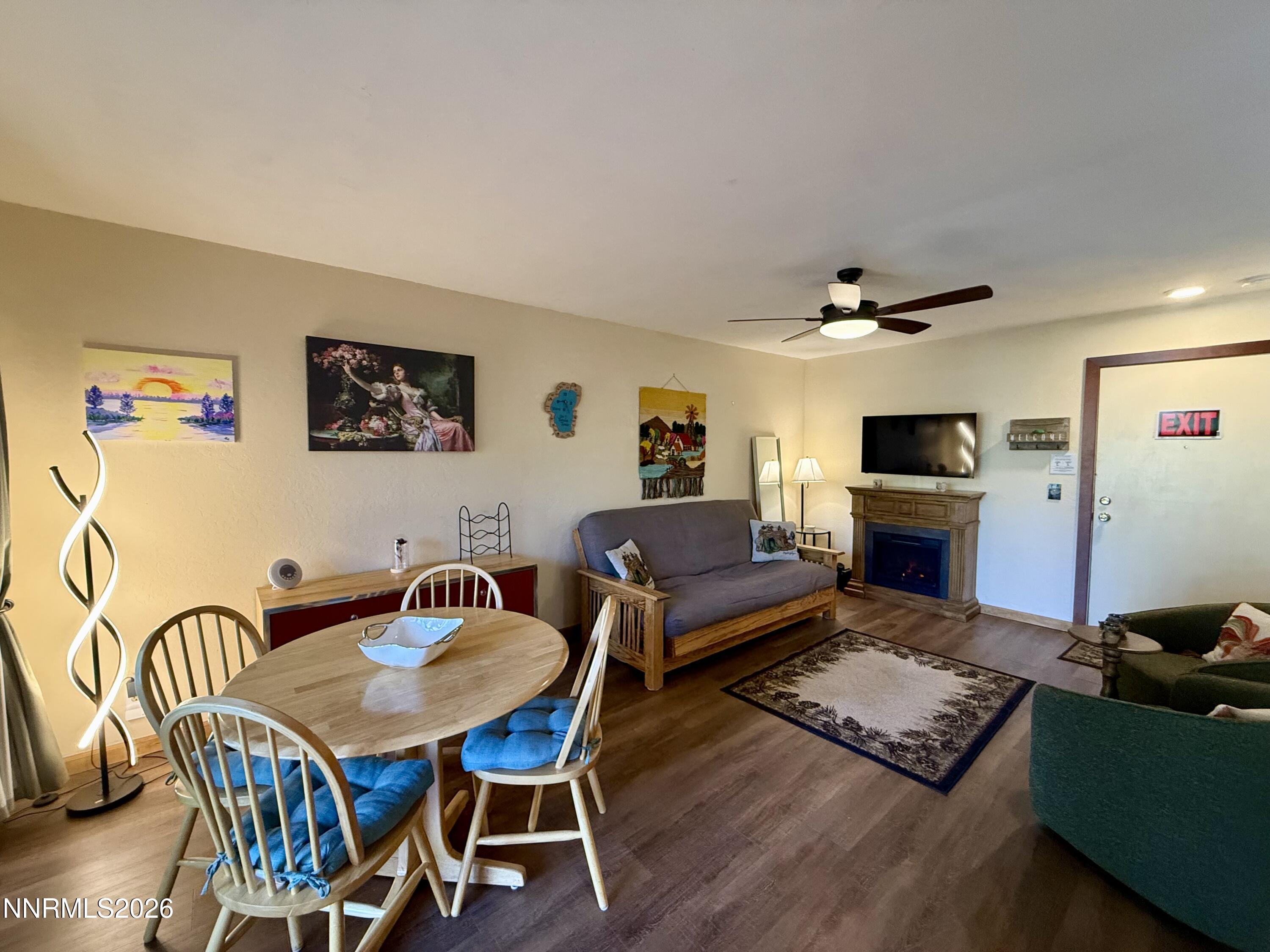 516 Emerald Bay Road Apt 303 Property Photo 13