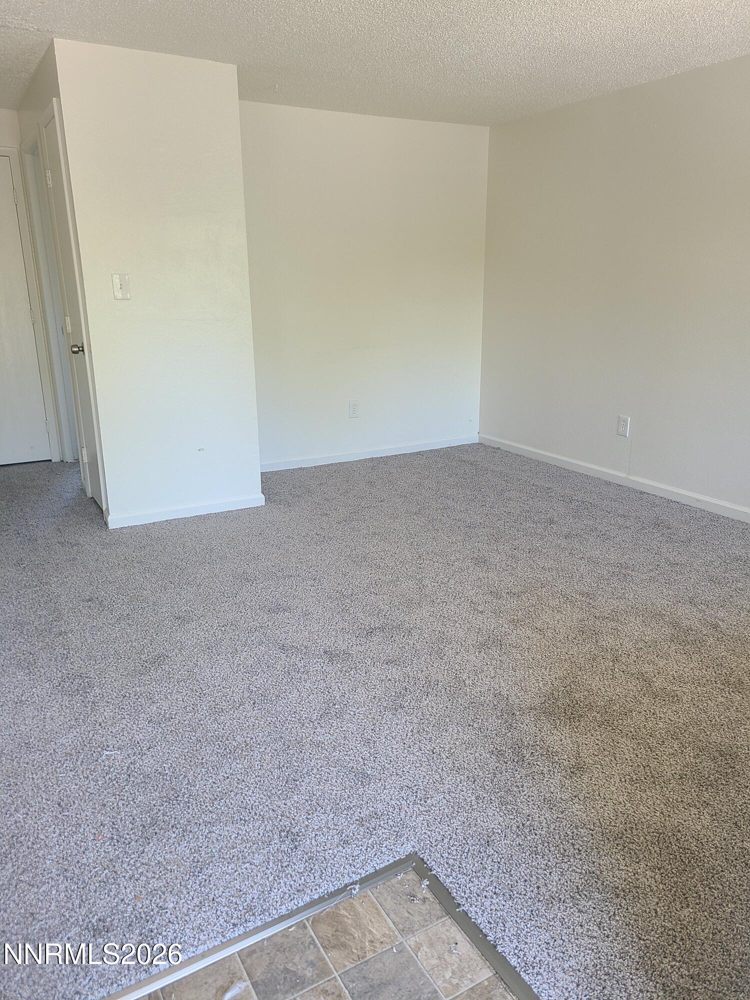 300 S Pratt Avenue 13 Property Photo 3