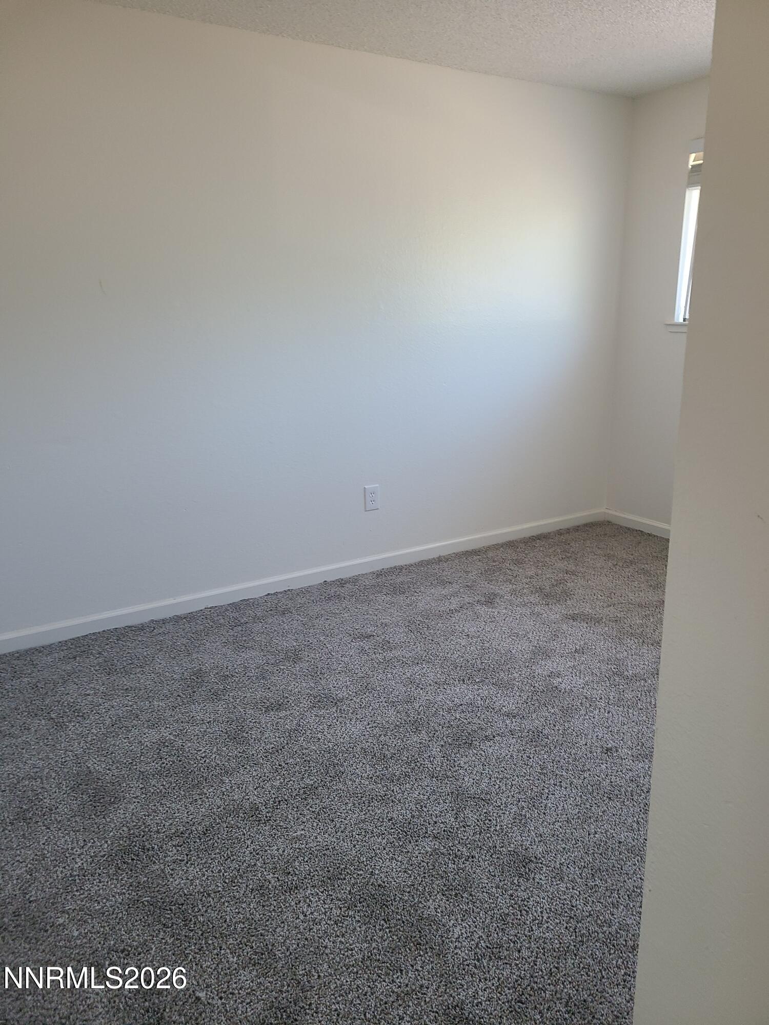 300 S Pratt Avenue 13 Property Photo 4