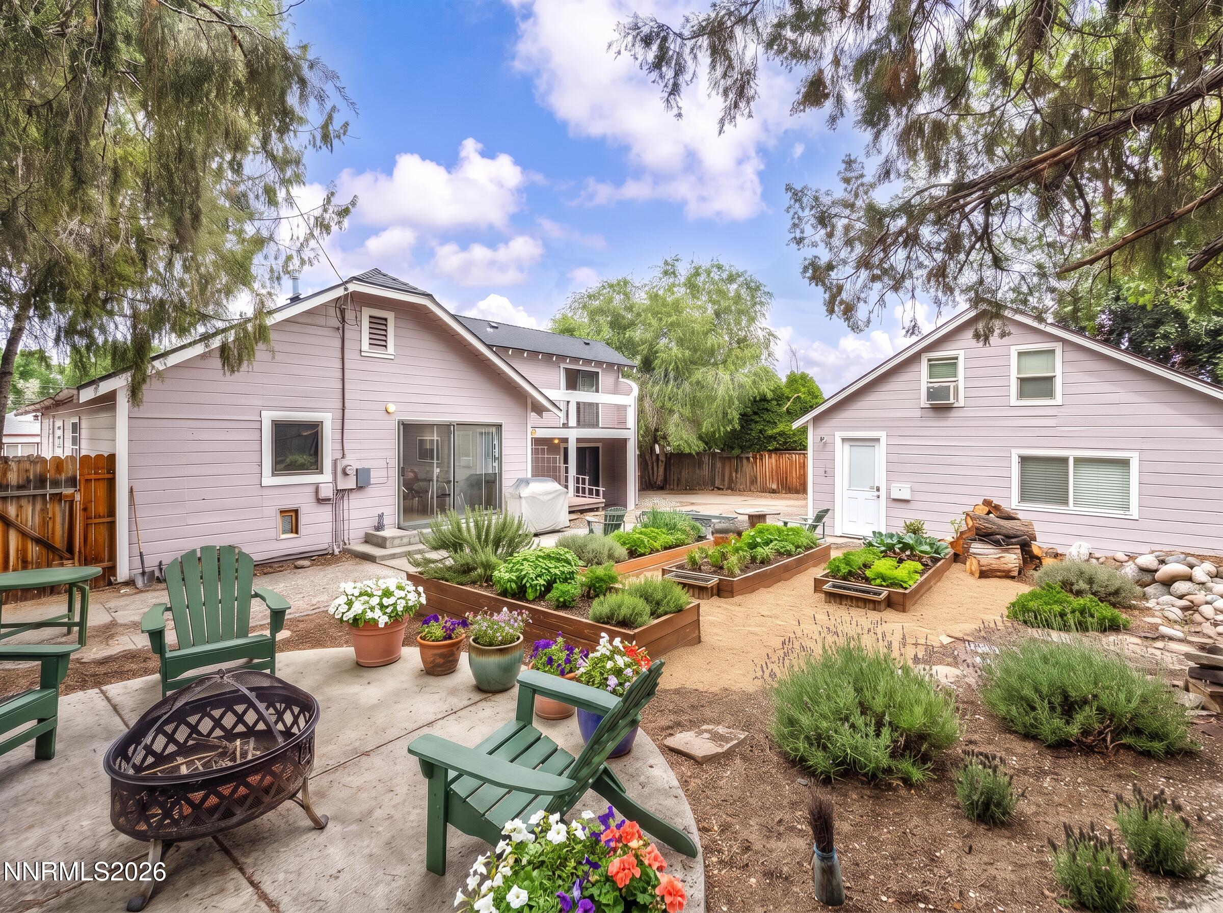 1350 Feather Way Property Photo 1