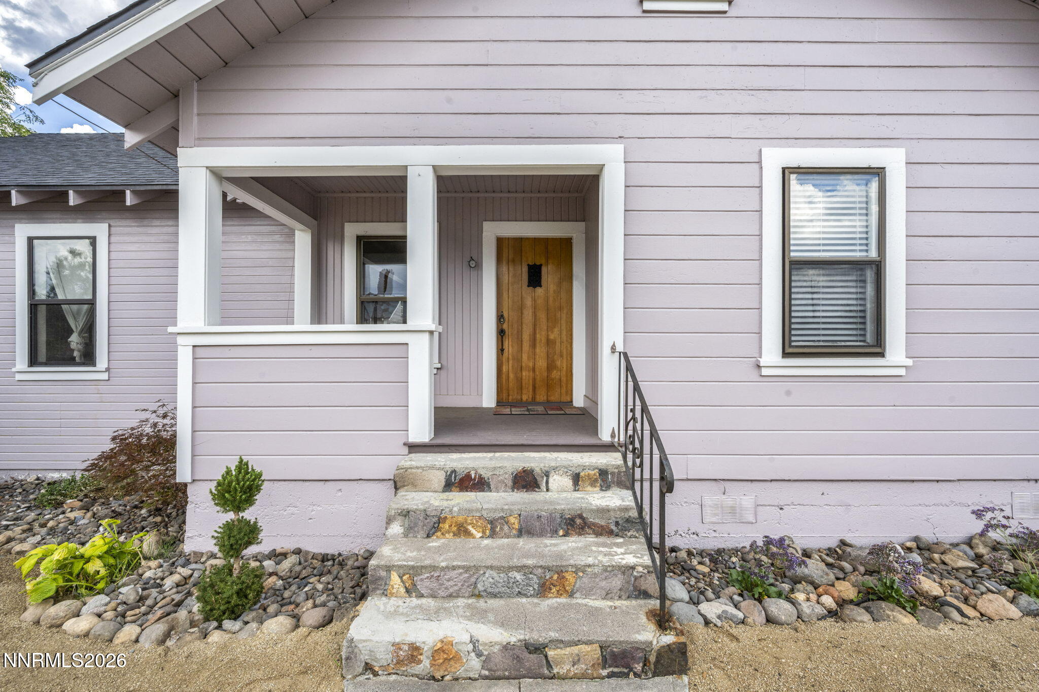 1350 Feather Way Property Photo 5