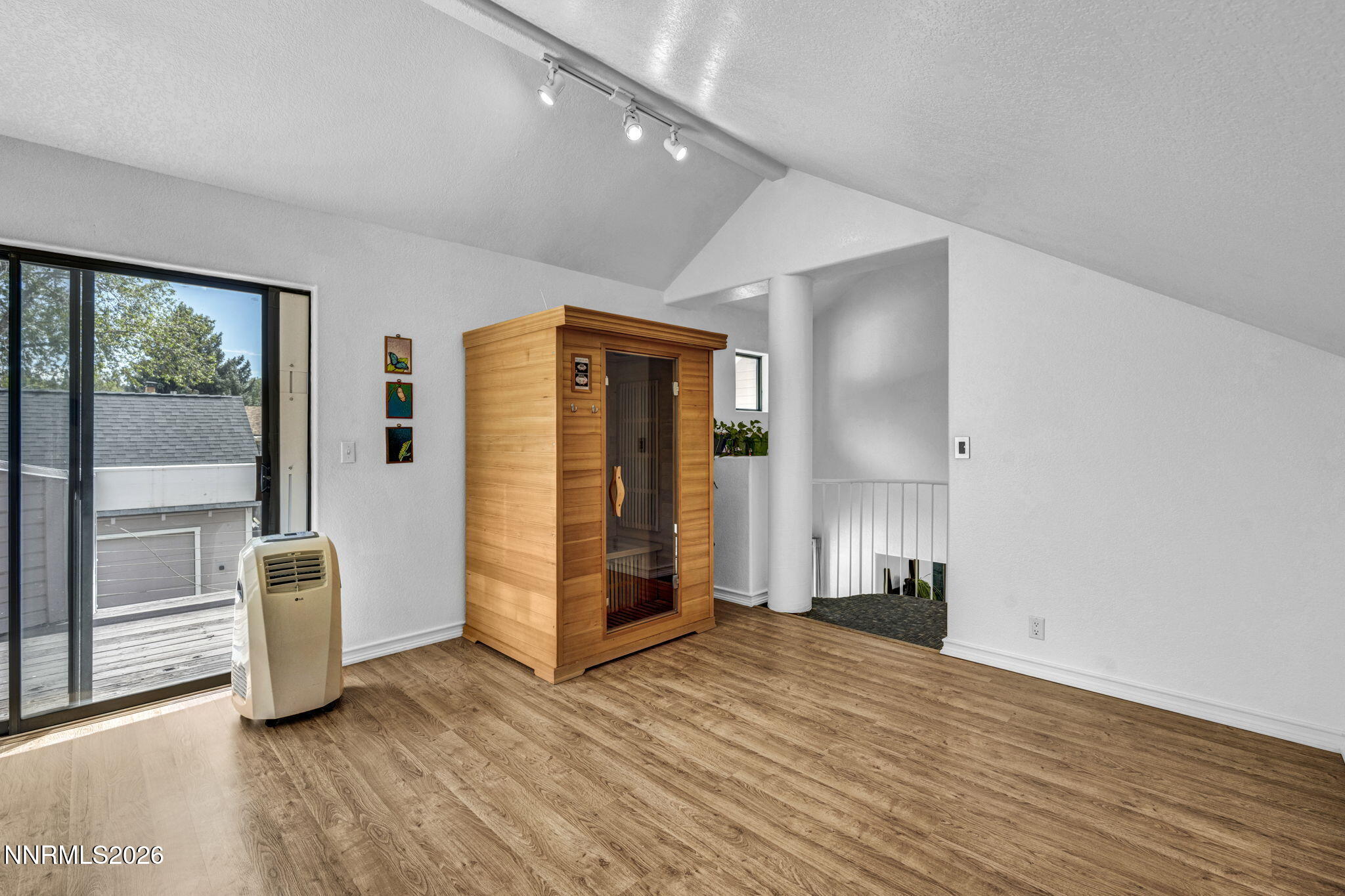 1350 Feather Way Property Photo 29