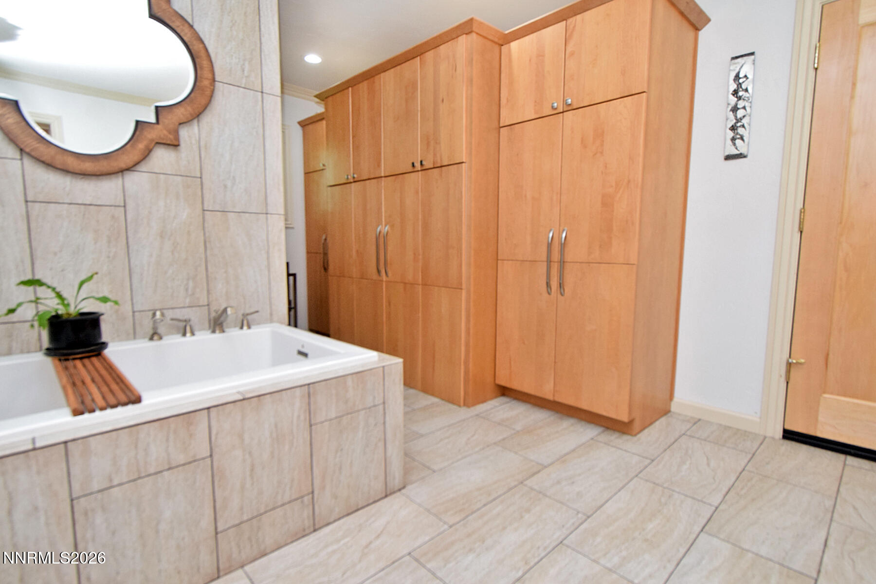 1175 Fairfield Avenue Property Photo 17