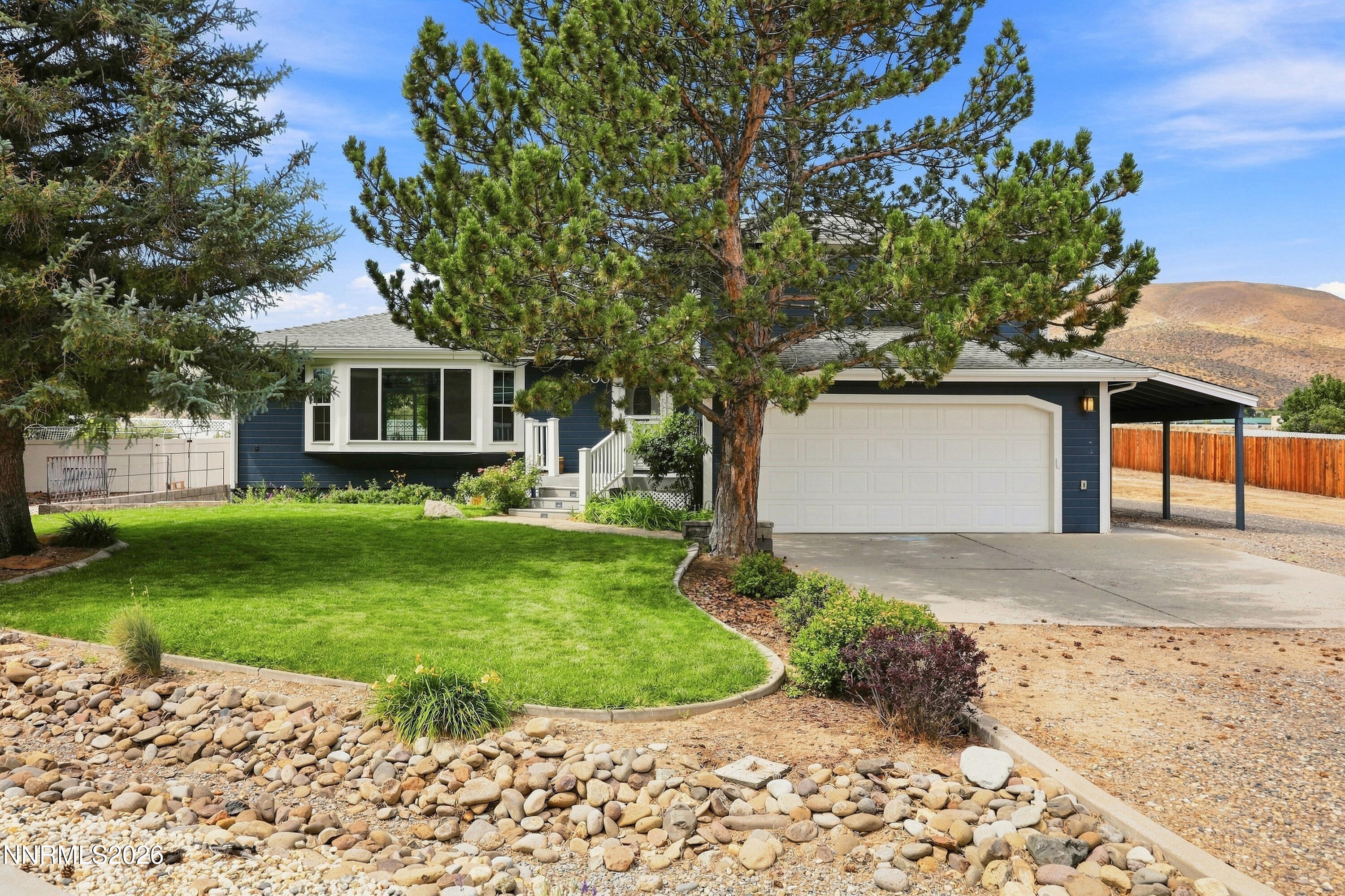 5200 Silver Sage Drive Property Photo 2