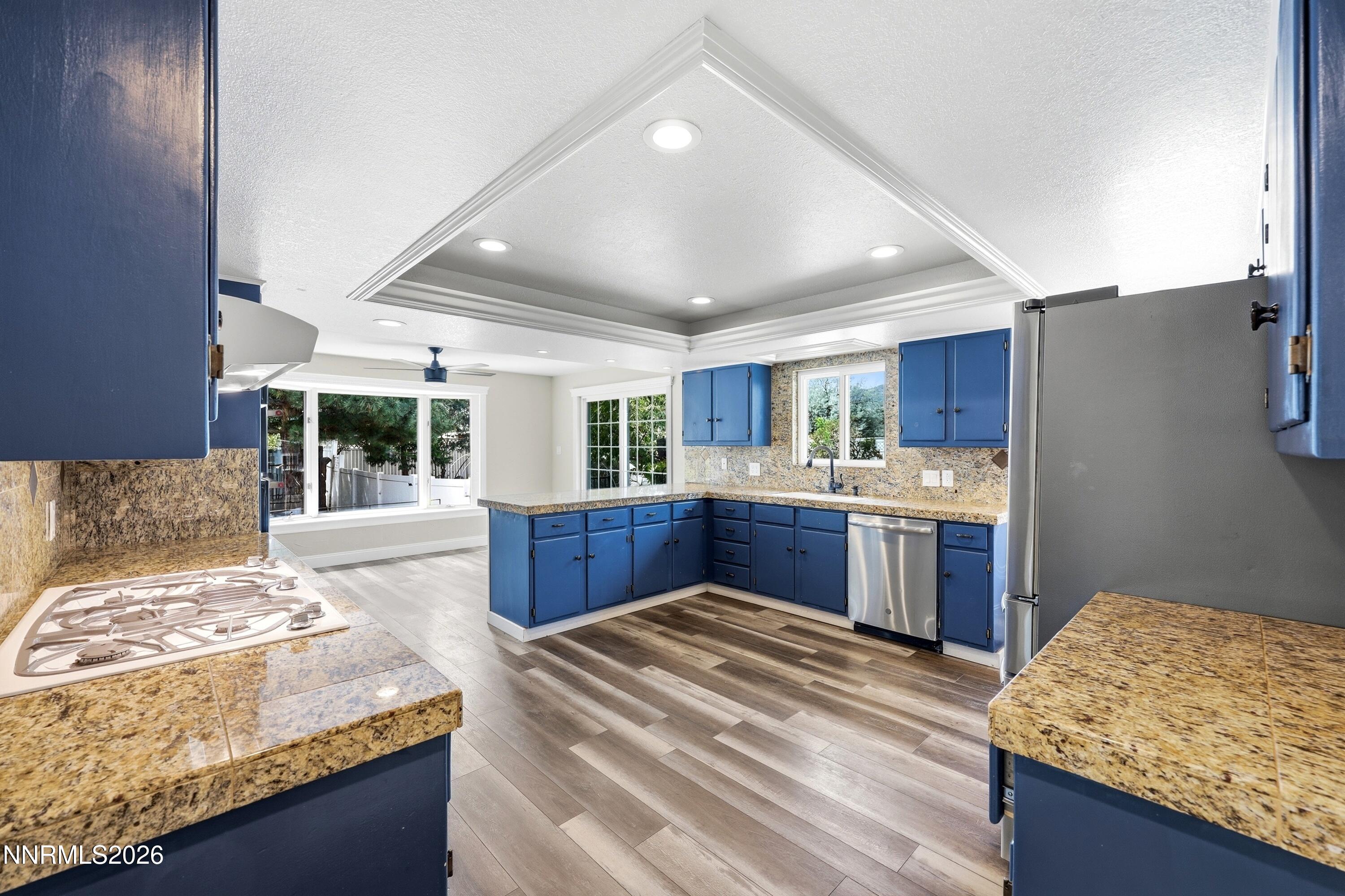 5200 Silver Sage Drive Property Photo 8