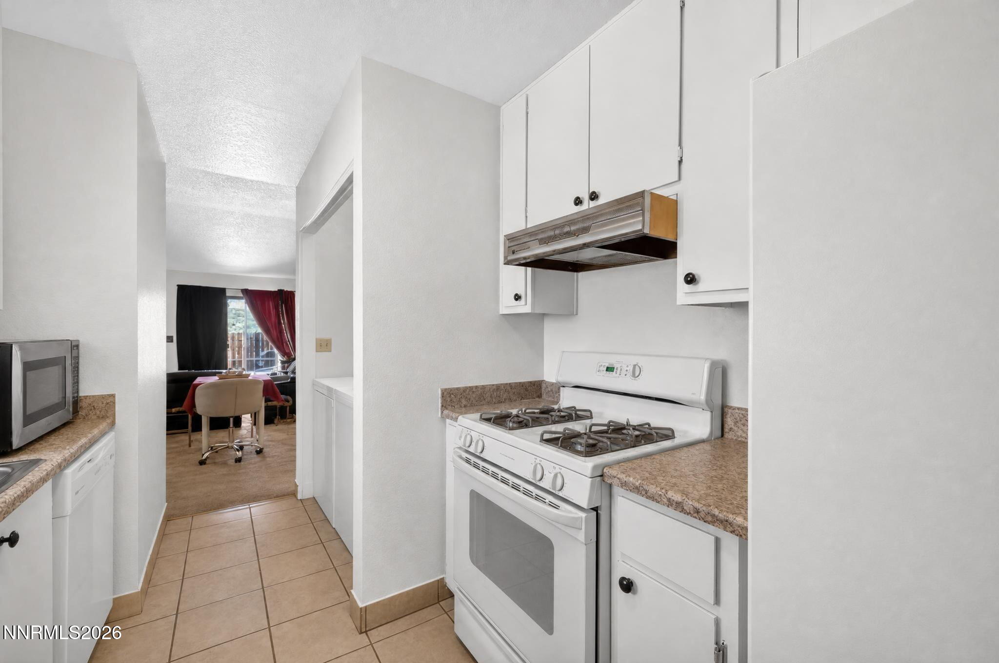 11033 Zeolite Drive Property Photo 11