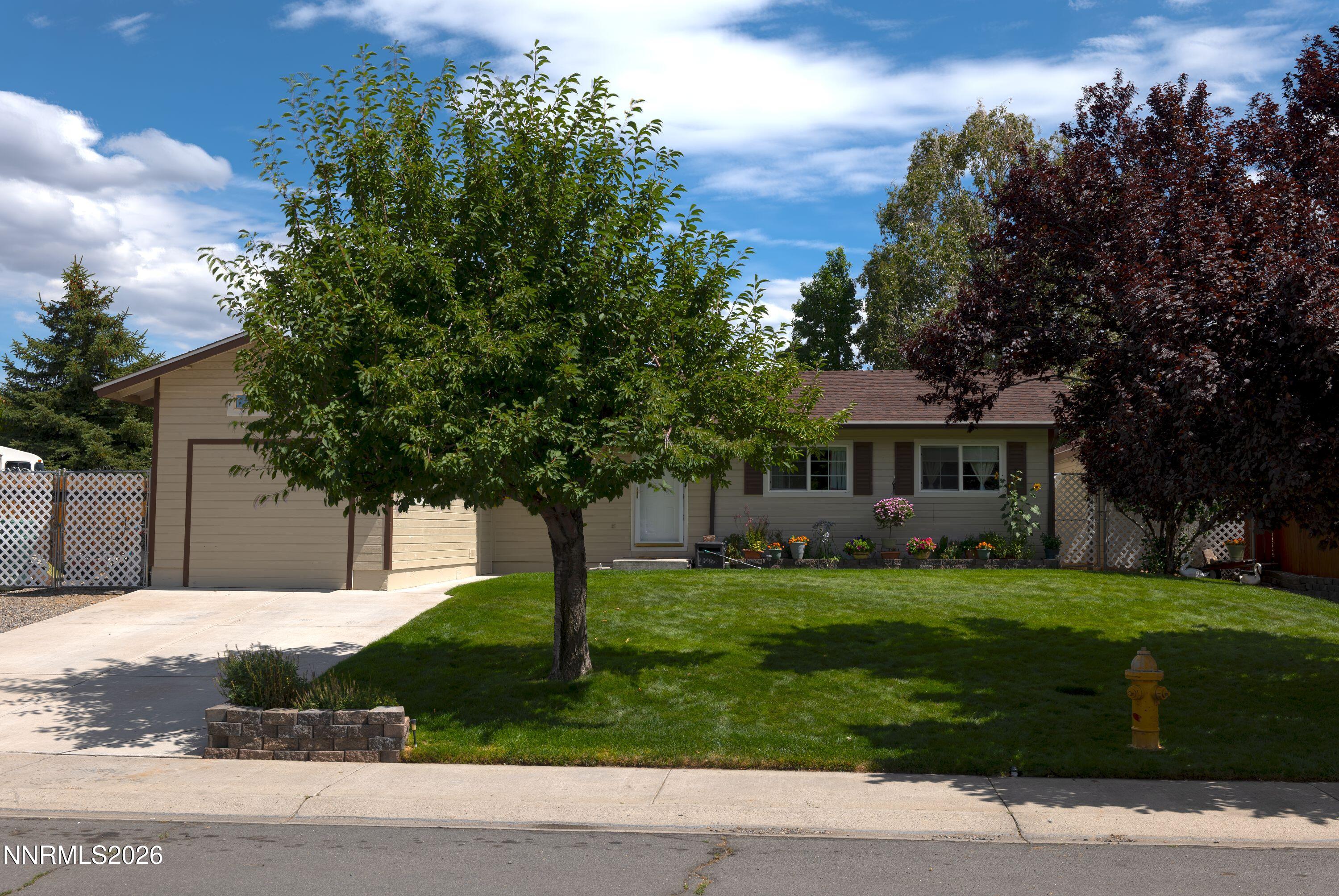 717 Lassen Way Property Photo 1