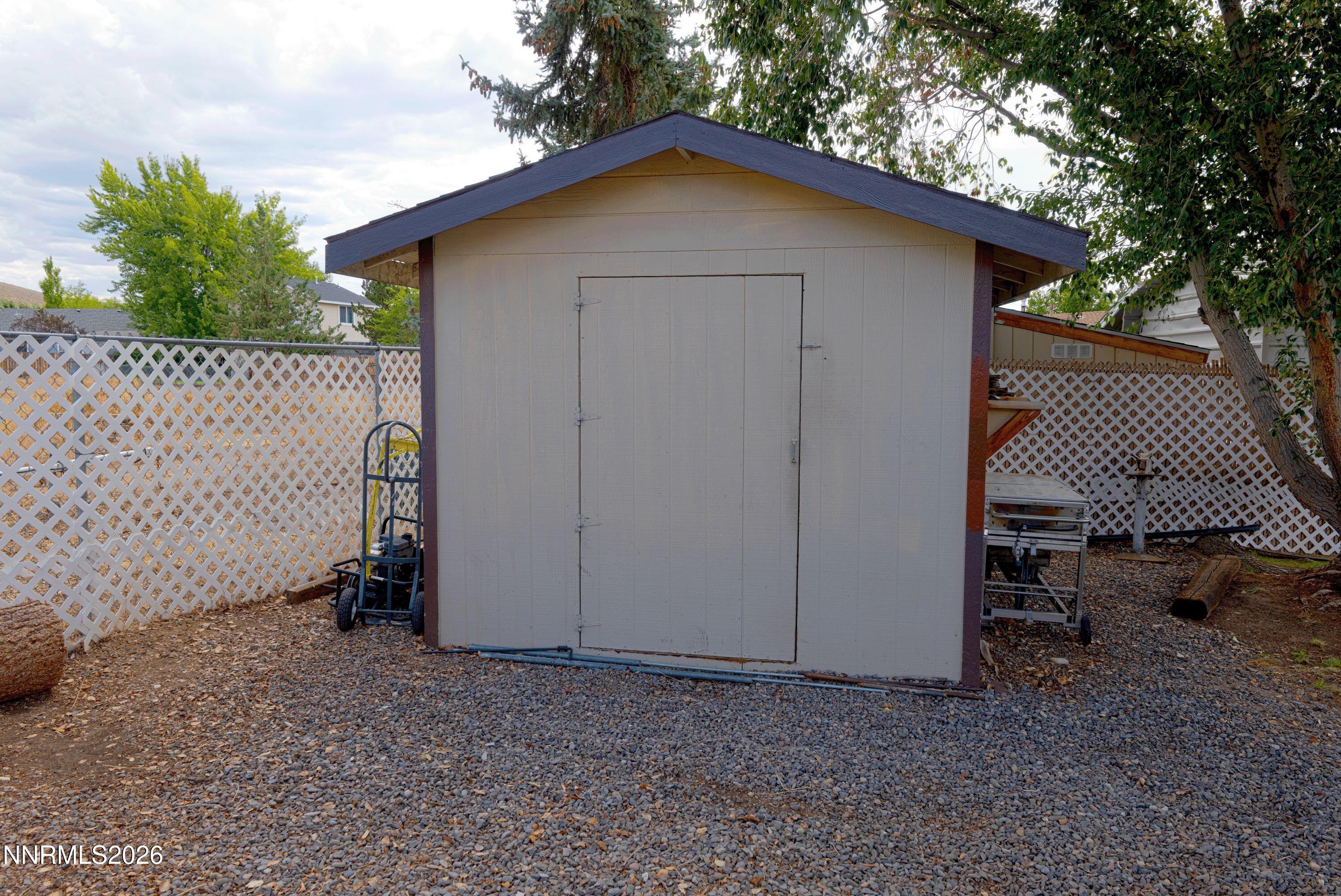 717 Lassen Way Property Photo 27