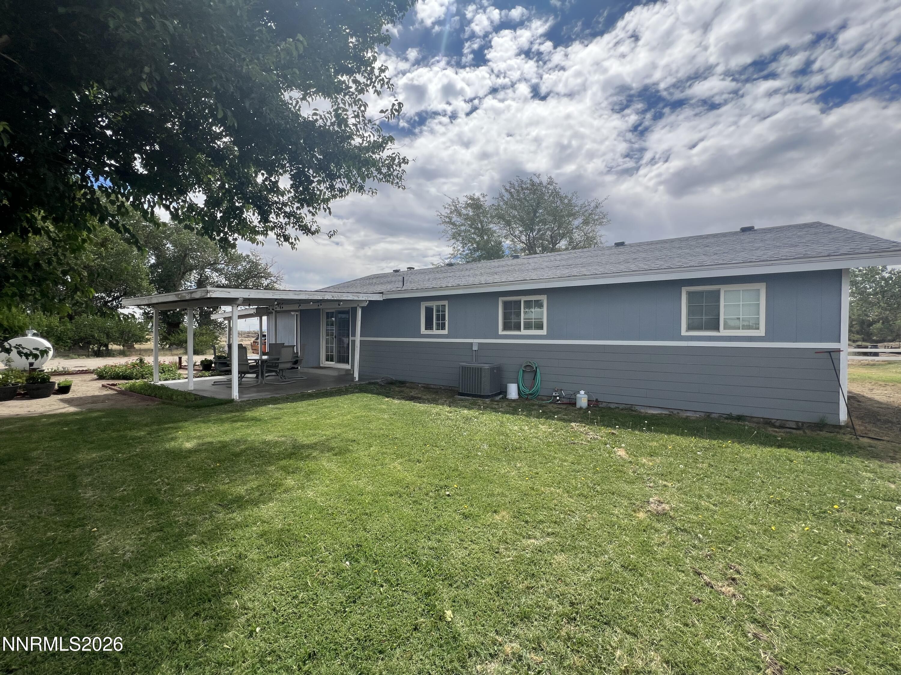 6975 Cox Road Property Photo 2