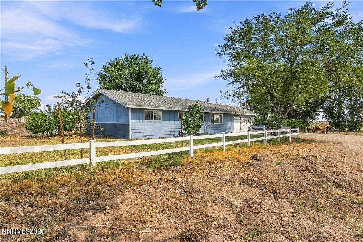 6975 Cox Road Property Photo 2