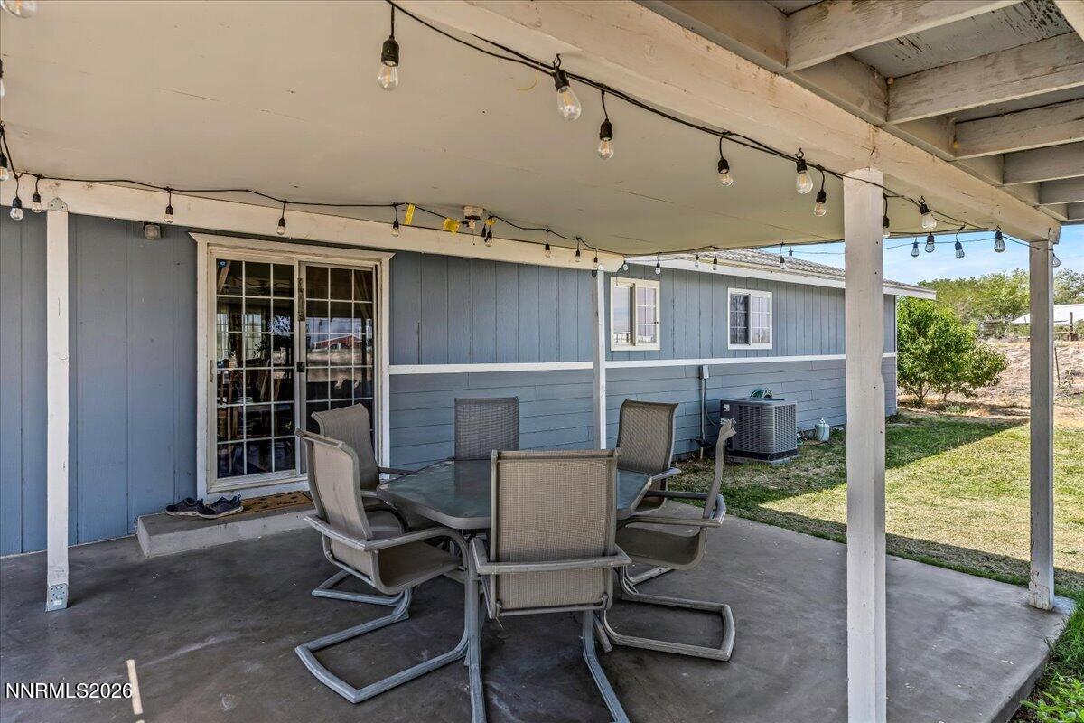 6975 Cox Road Property Photo 6