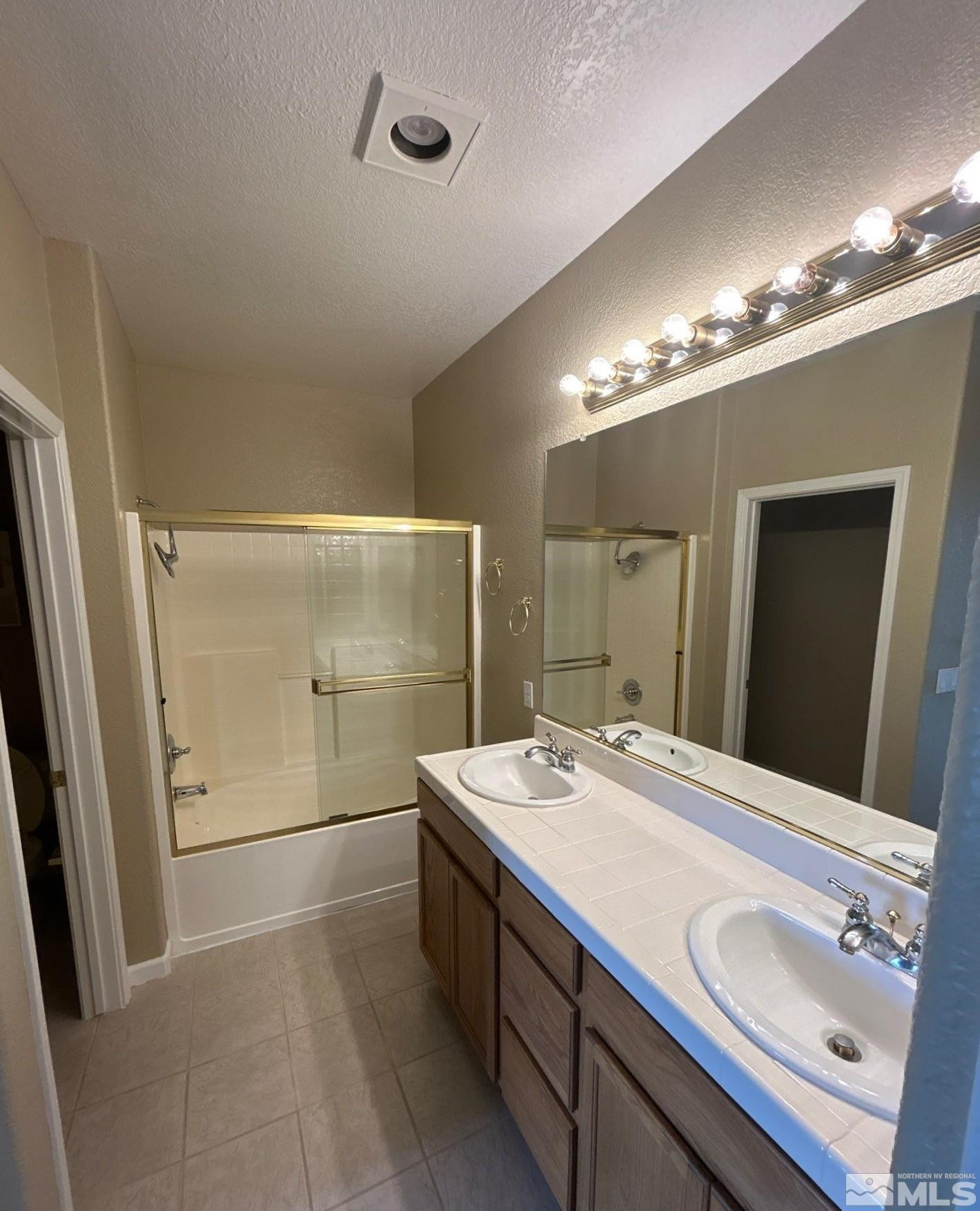 6230 Ingleston Drive Property Photo 15