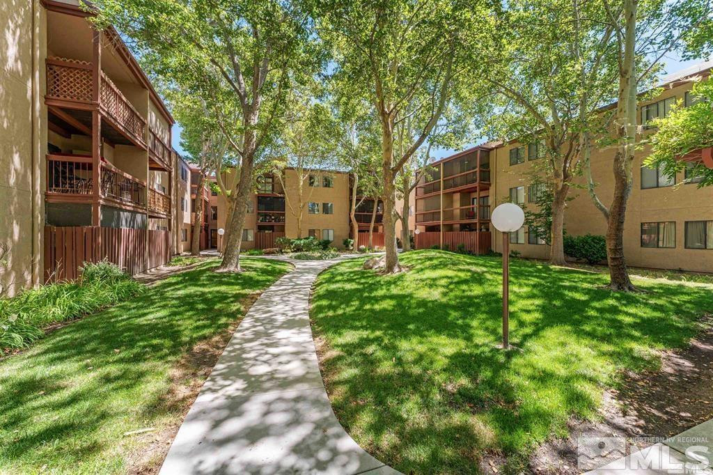 2955 Lakeside Drive Unit 220 Property Photo 5