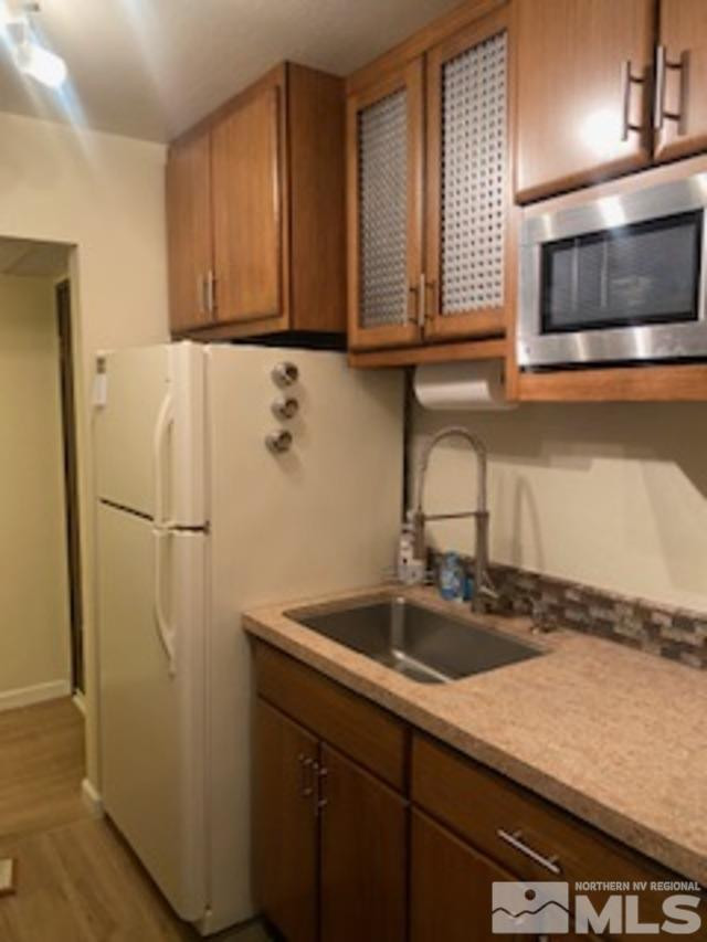 2955 Lakeside Drive Unit 220 Property Photo 13