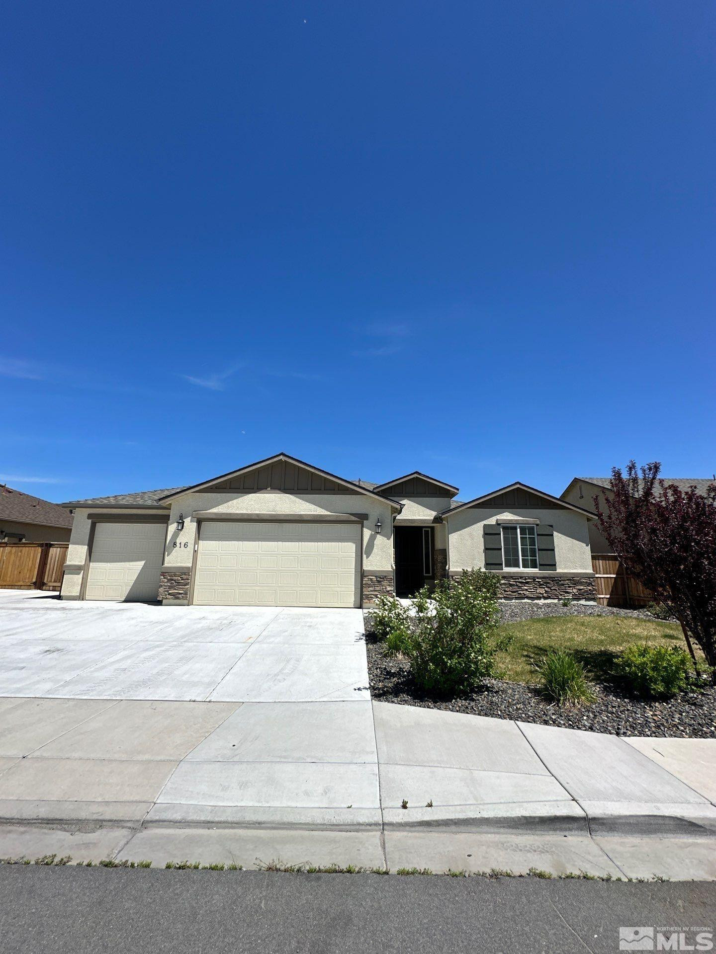 816 Thacker Pass Drive Property Photo 1