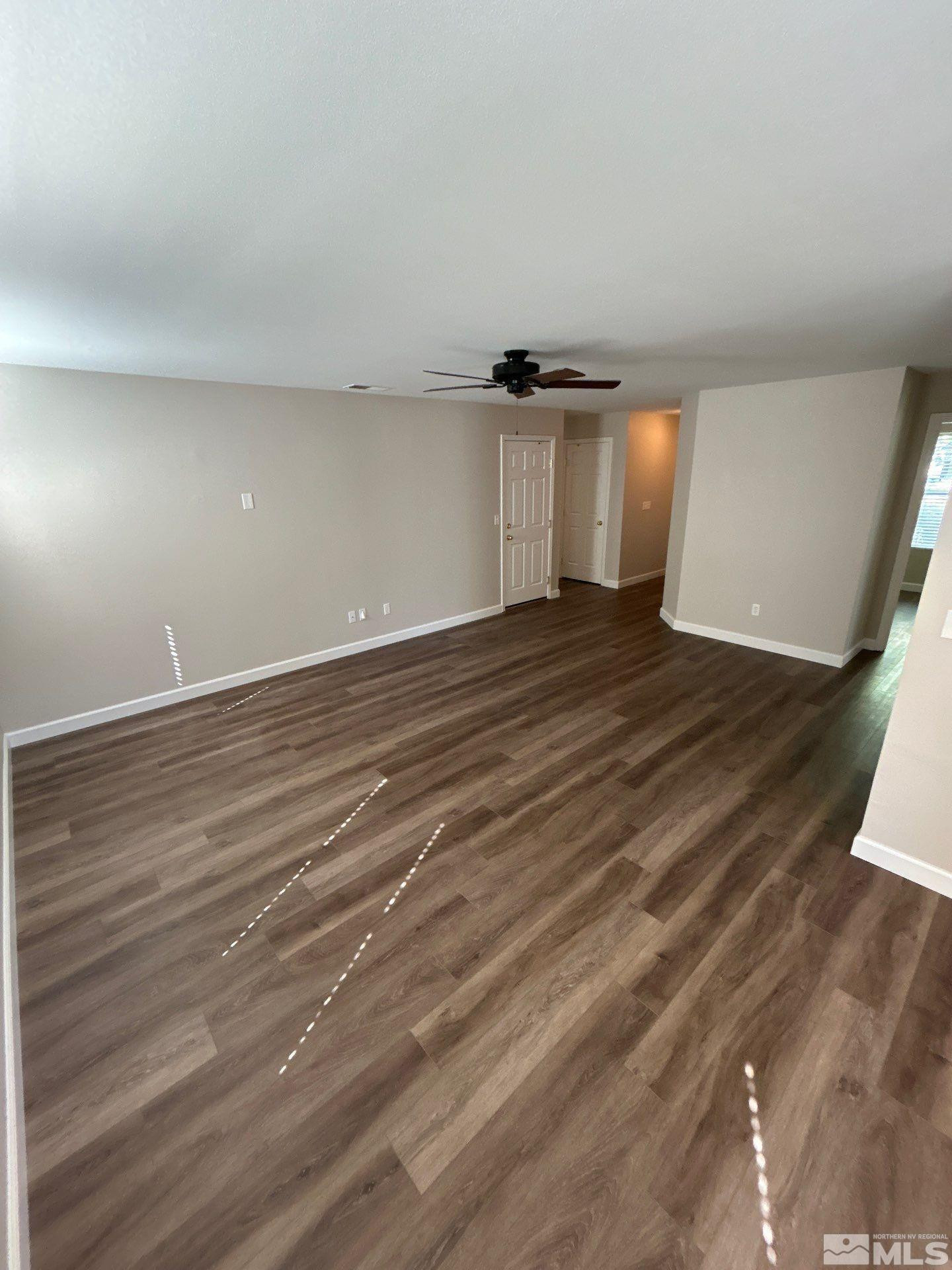 8930 Silverkist Drive Property Photo 4