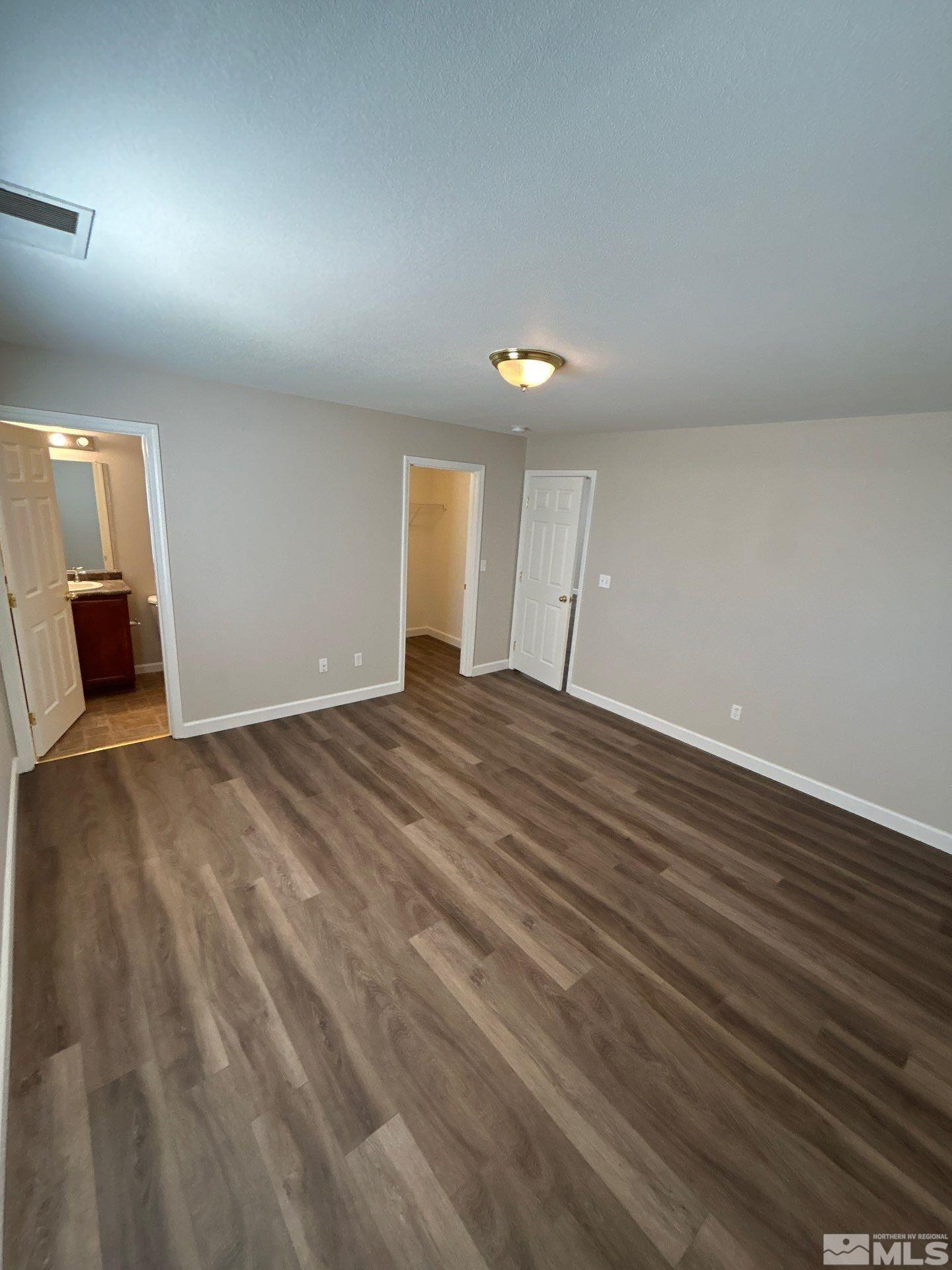 8930 Silverkist Drive Property Photo 7